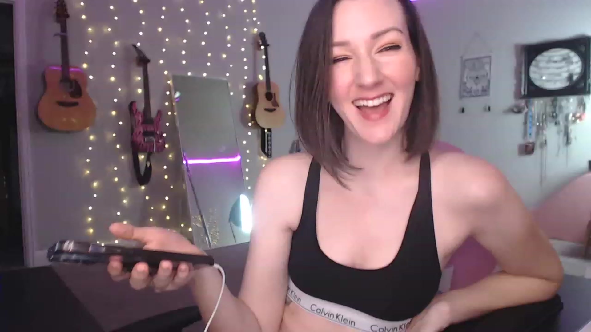 Gallery image thumbnail from MeredithBae's myfreecams stream on, 12/17/2022, 07:52 image 18 of 20
