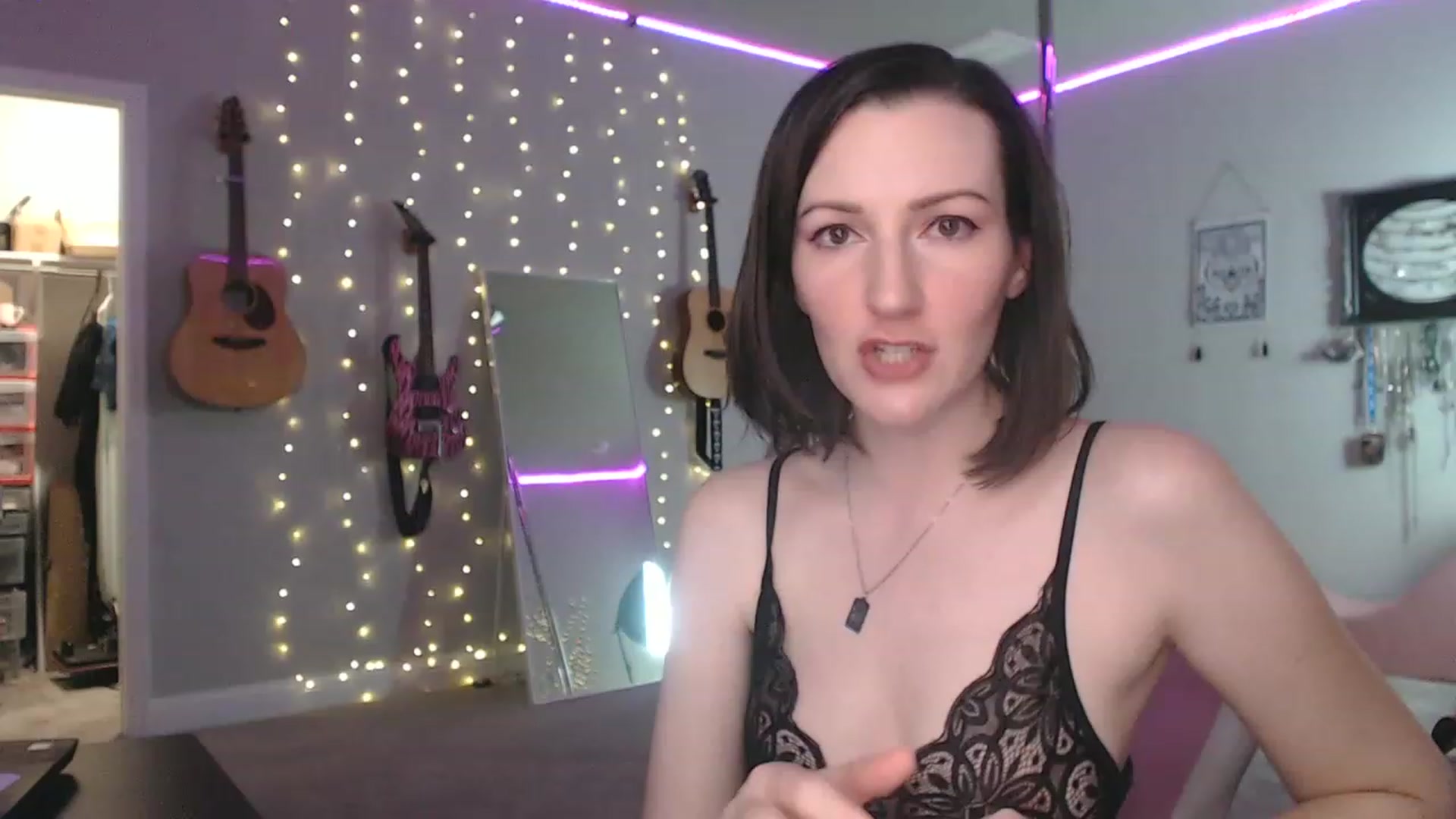 Gallery image thumbnail from MeredithBae's myfreecams stream on, 12/20/2022, 06:15 image 13 of 20