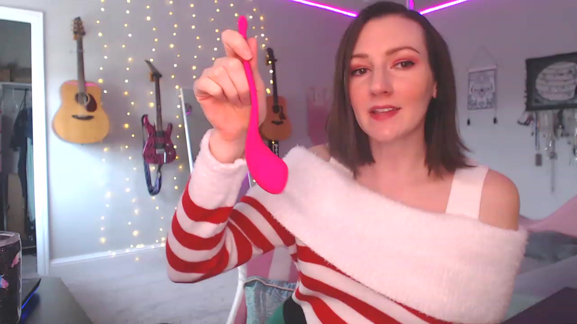 Gallery image thumbnail from MeredithBae's myfreecams stream on, 12/21/2022, 22:50 image 13 of 20