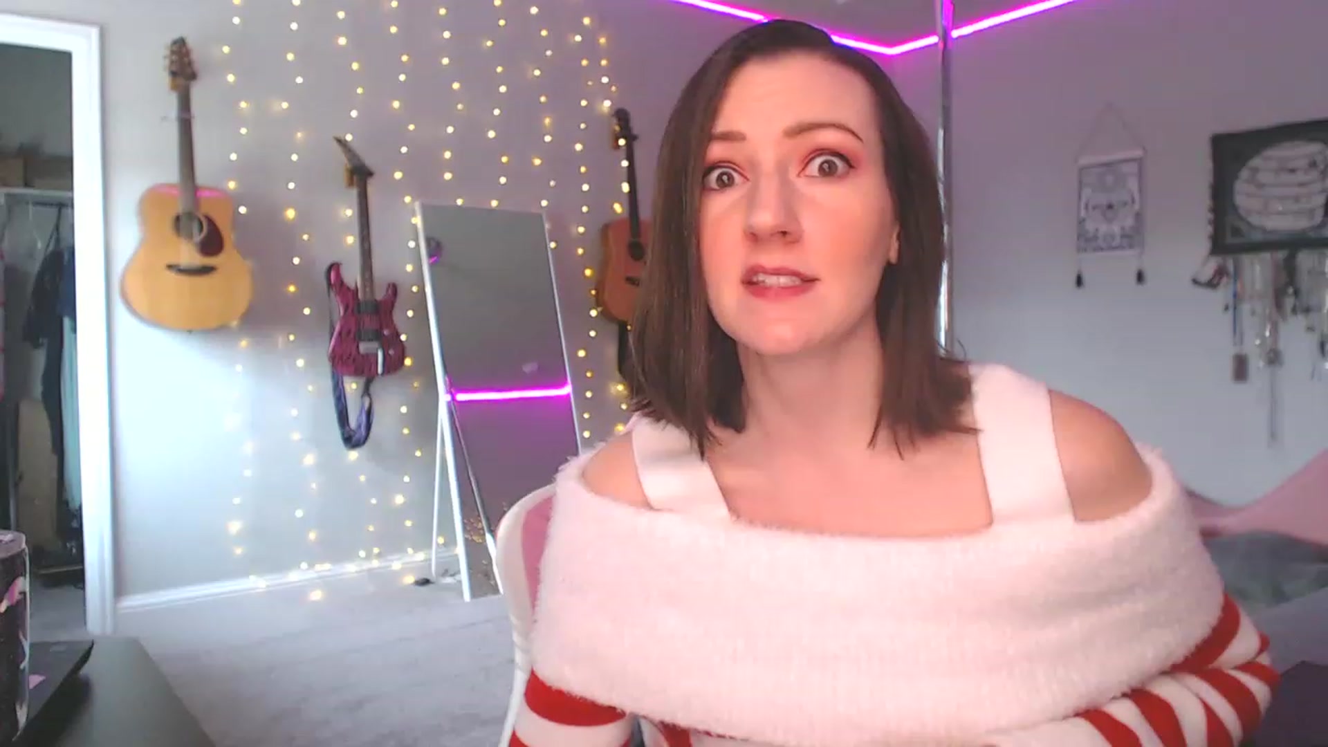 Gallery image thumbnail from MeredithBae's myfreecams stream on, 12/21/2022, 22:50 image 14 of 20