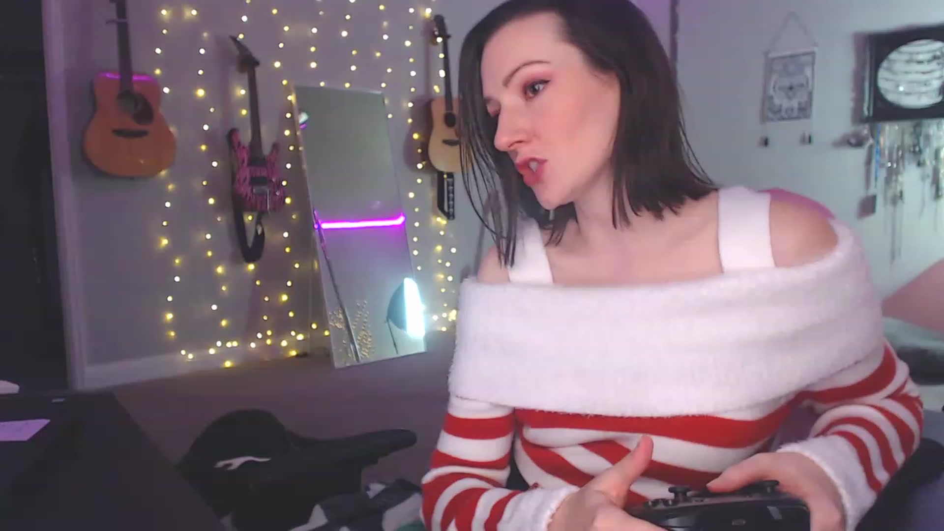 Gallery image thumbnail from MeredithBae's myfreecams stream on, 12/22/2022, 06:20 image 3 of 20