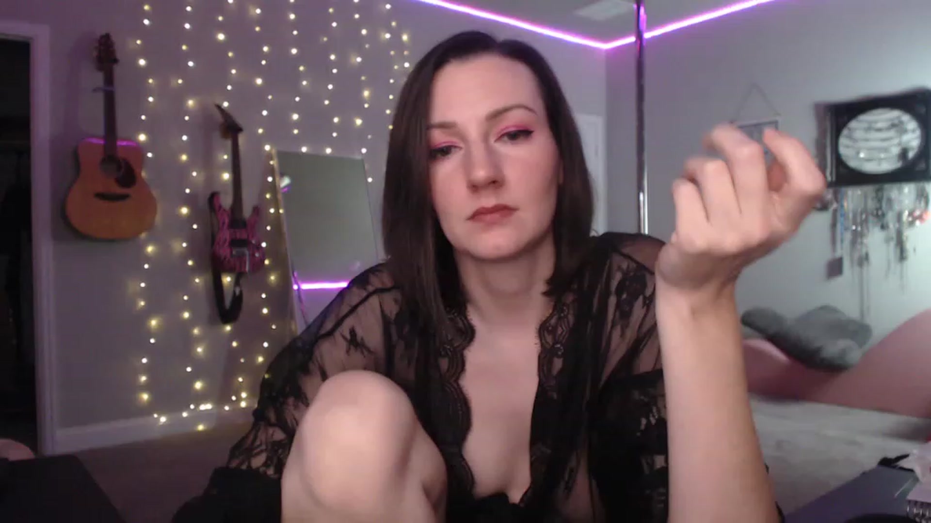Gallery image thumbnail from MeredithBae's myfreecams stream on, 12/27/2022, 06:25 image 17 of 20