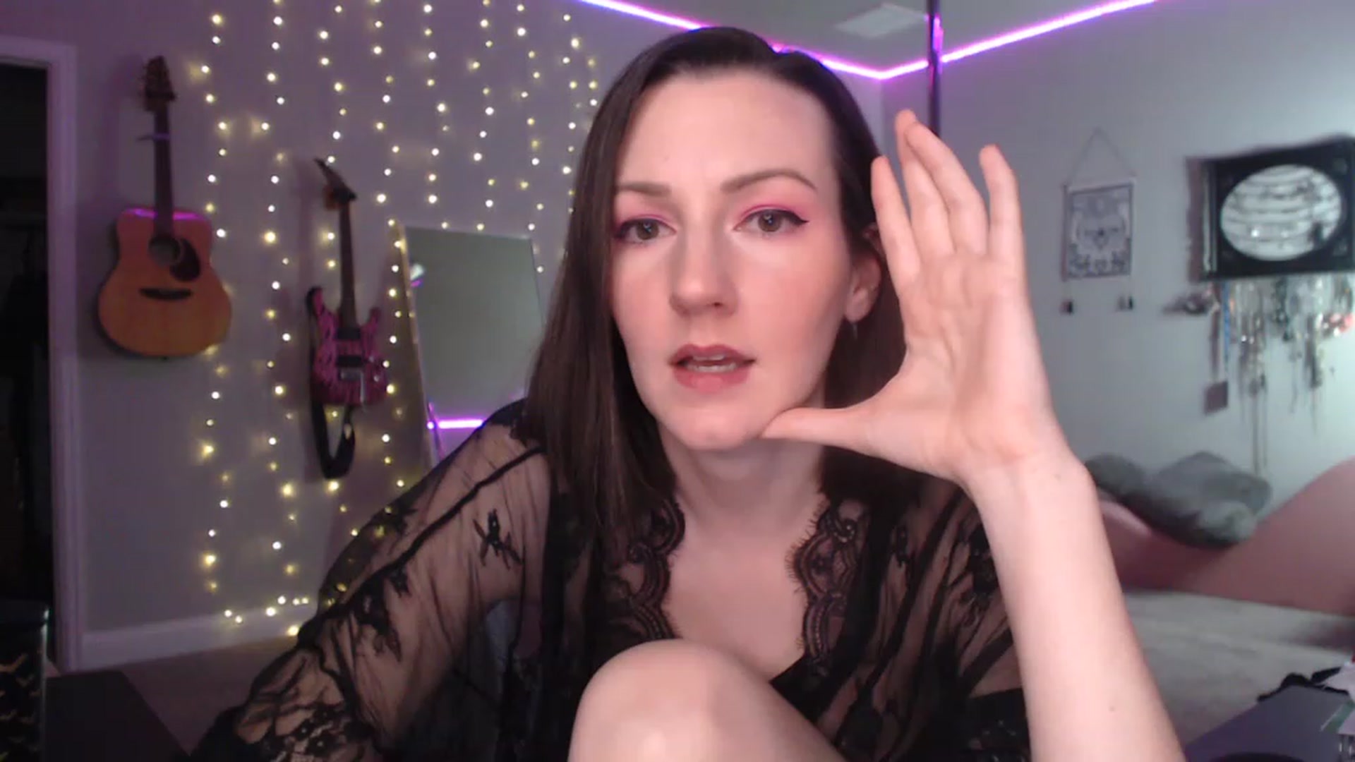 Gallery image thumbnail from MeredithBae's myfreecams stream on, 12/27/2022, 06:25 image 10 of 20