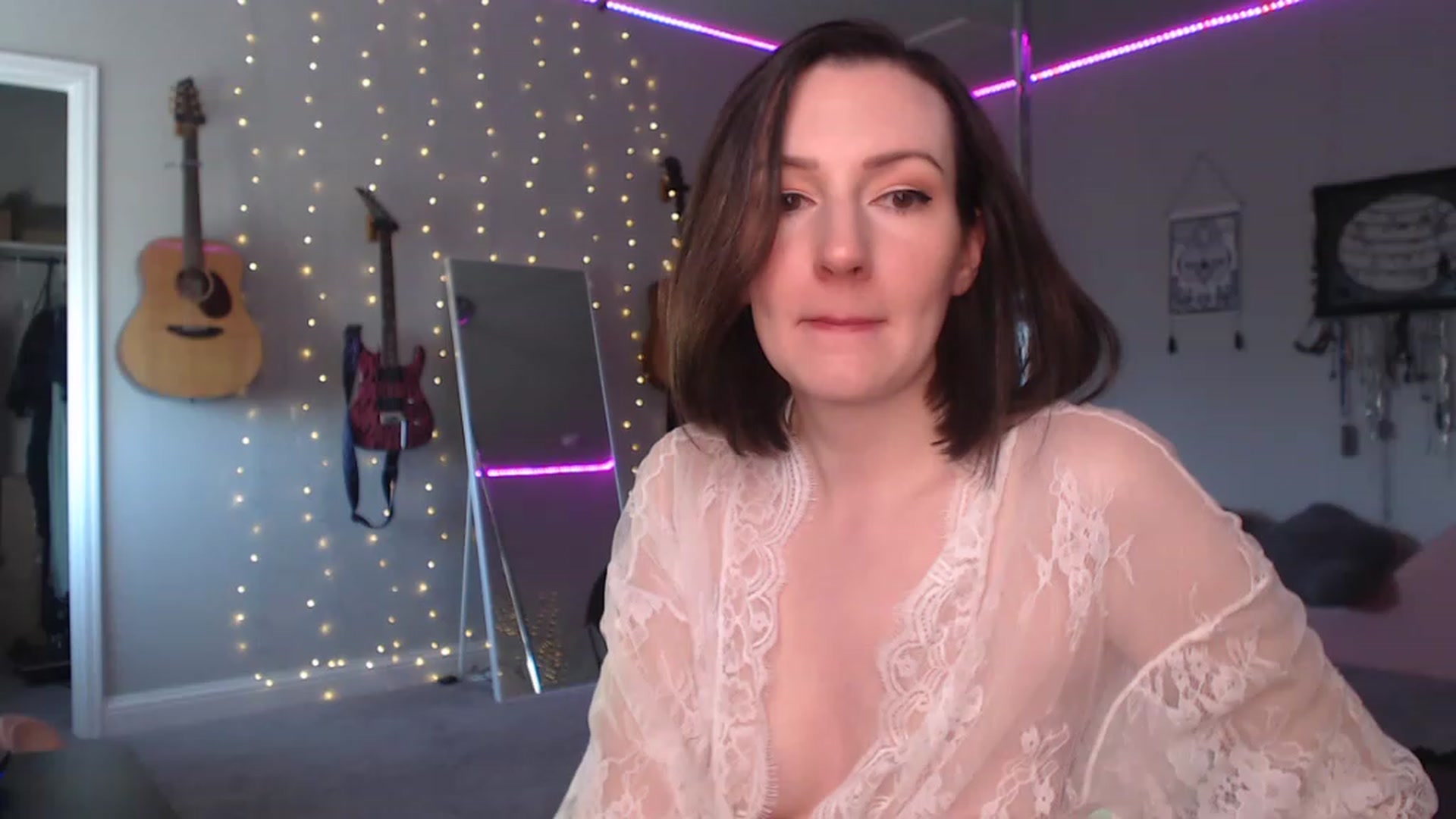 Gallery image thumbnail from MeredithBae's myfreecams stream on, 12/27/2022, 23:03 image 5 of 20