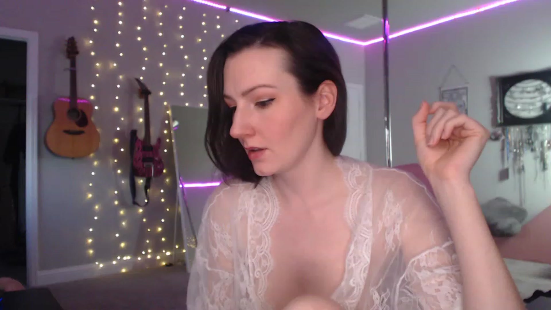 Gallery image thumbnail from MeredithBae's myfreecams stream on, 12/27/2022, 23:47 image 13 of 20