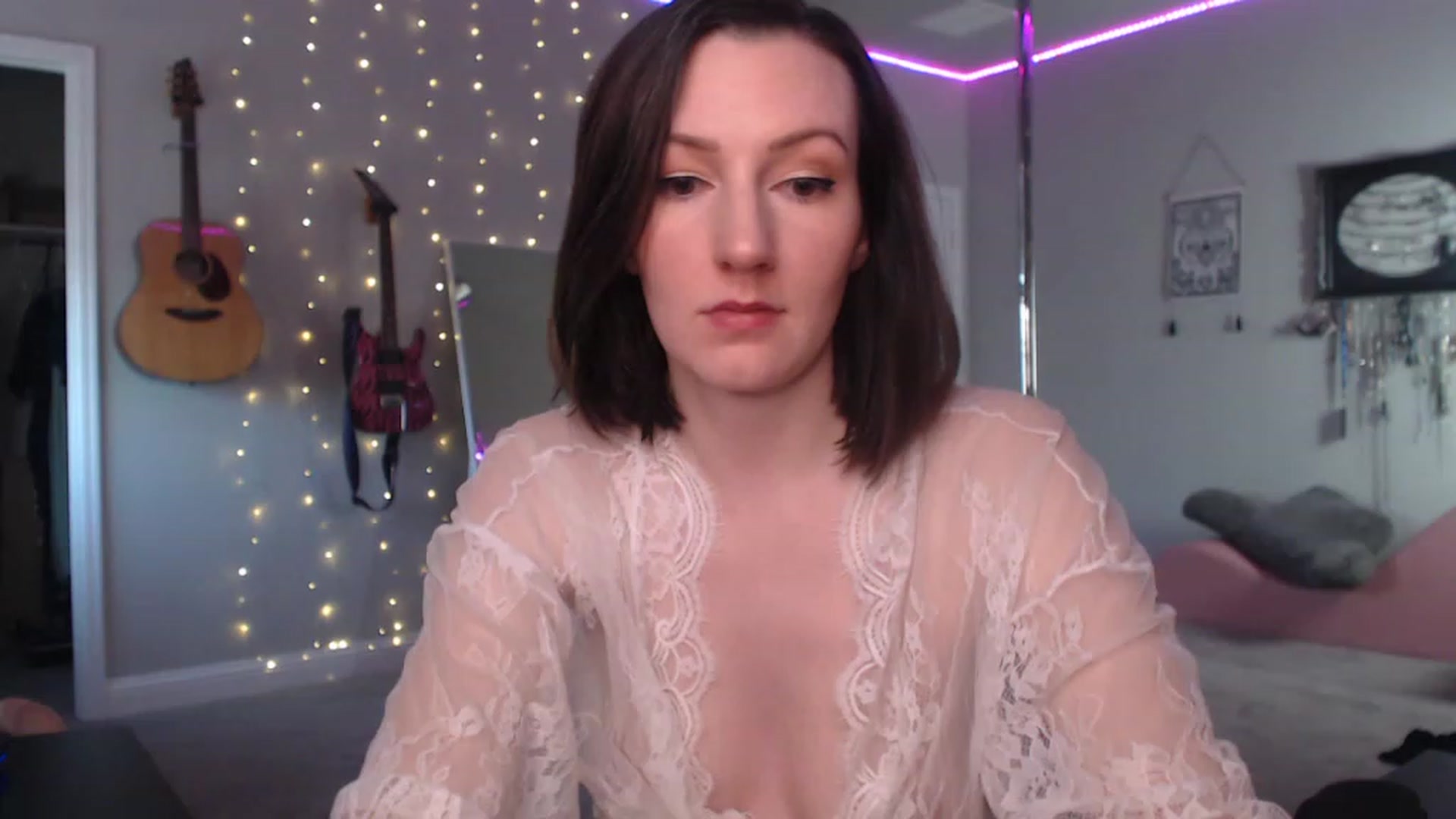 Gallery image thumbnail from MeredithBae's myfreecams stream on, 12/27/2022, 23:47 image 5 of 20