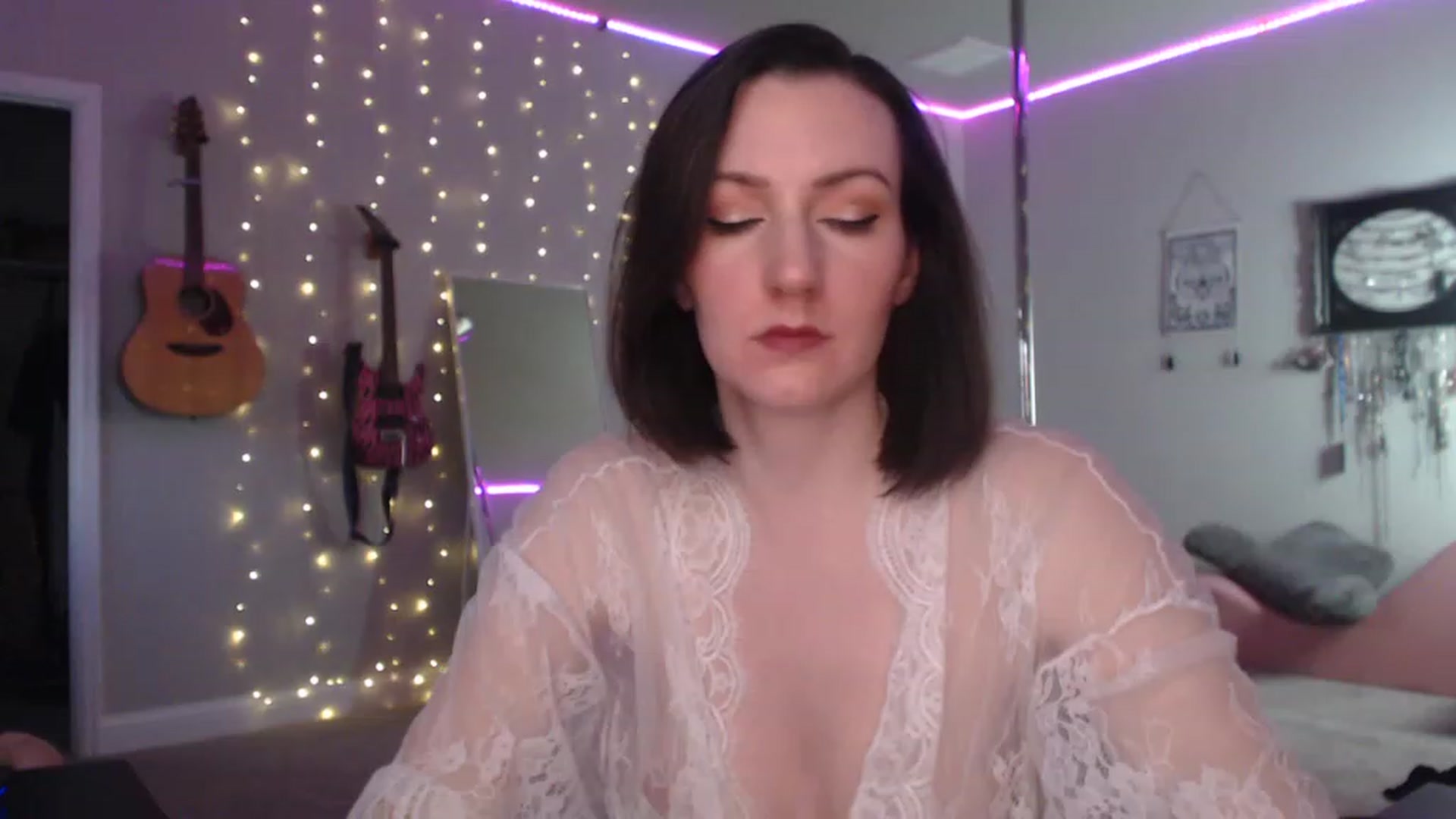 Gallery image thumbnail from MeredithBae's myfreecams stream on, 12/27/2022, 23:47 image 15 of 20