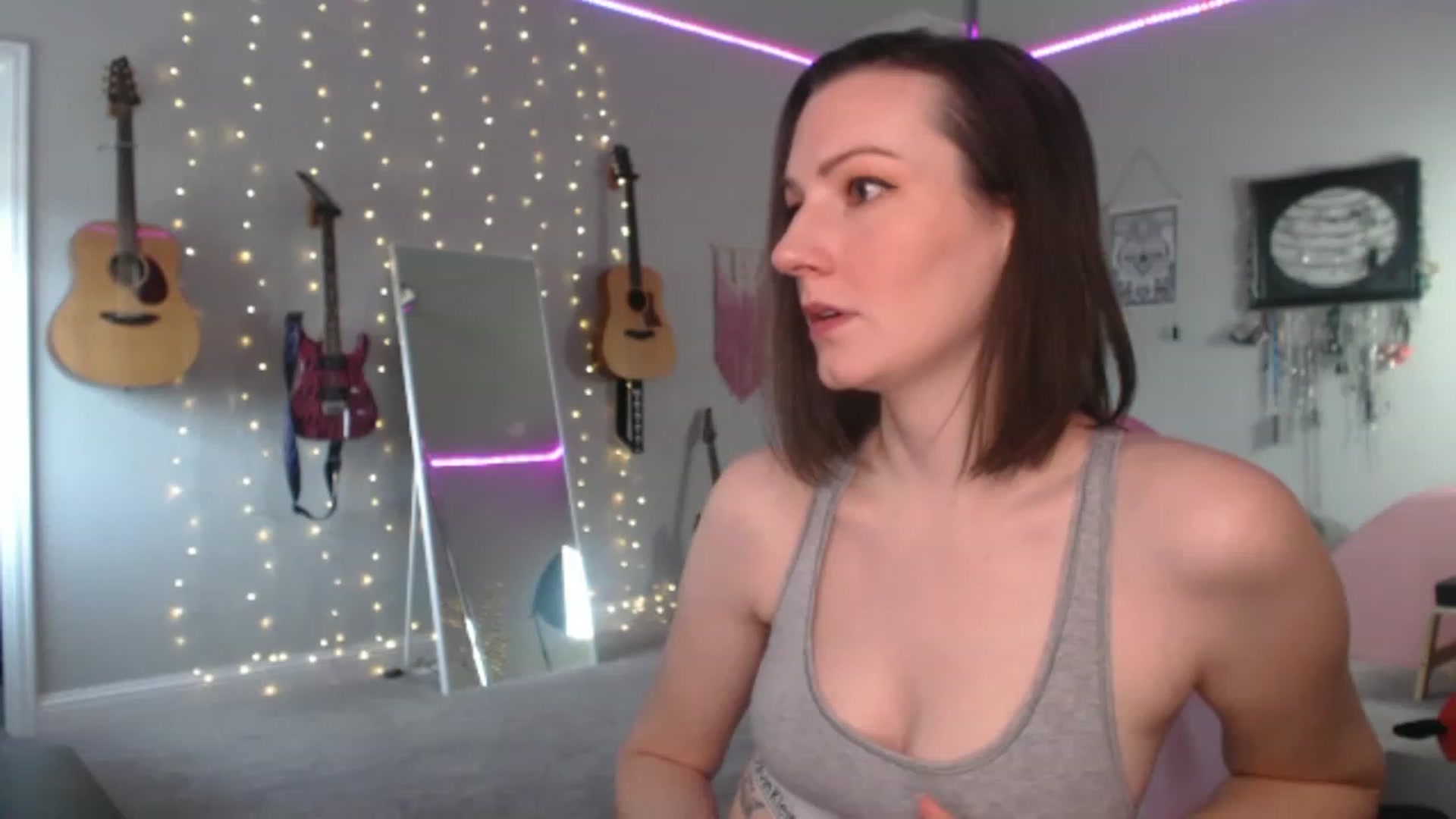 Gallery image thumbnail from MeredithBae's myfreecams stream on, 12/28/2022, 23:24 image 14 of 20