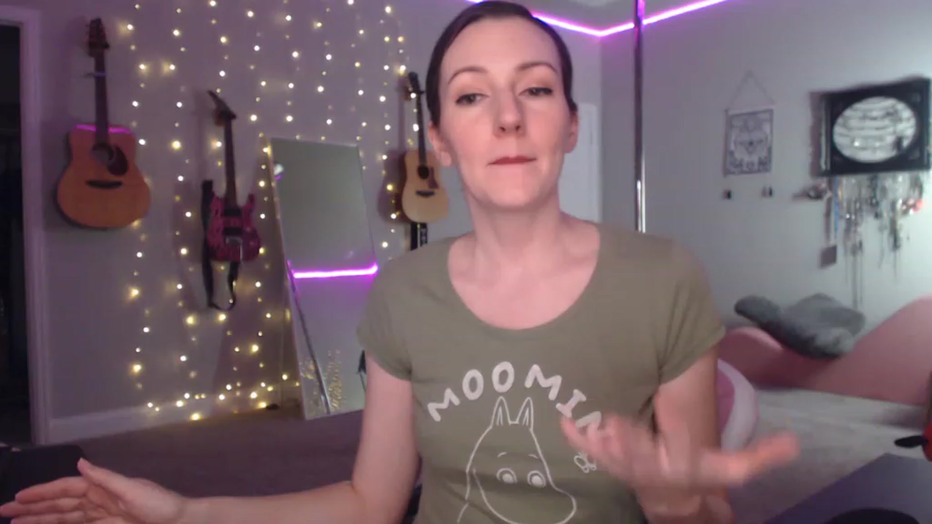 Gallery image thumbnail from MeredithBae's myfreecams stream on, 12/30/2022, 06:23 image 6 of 20