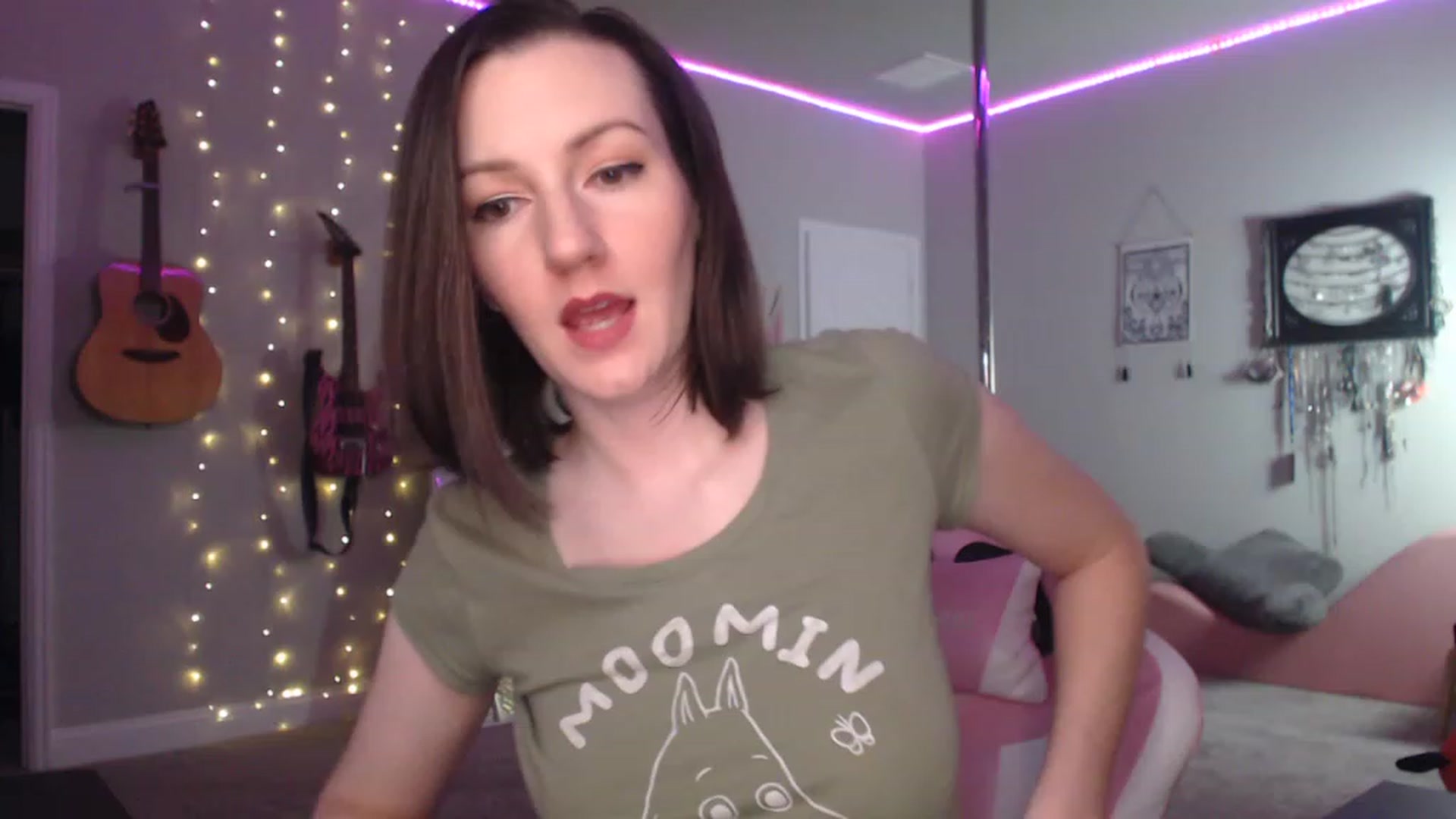 Gallery image thumbnail from MeredithBae's myfreecams stream on, 12/30/2022, 06:23 image 1 of 20
