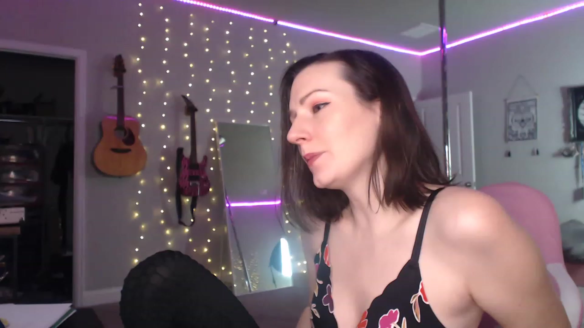 Gallery image thumbnail from MeredithBae's myfreecams stream on, 01/03/2023, 06:19 image 9 of 20