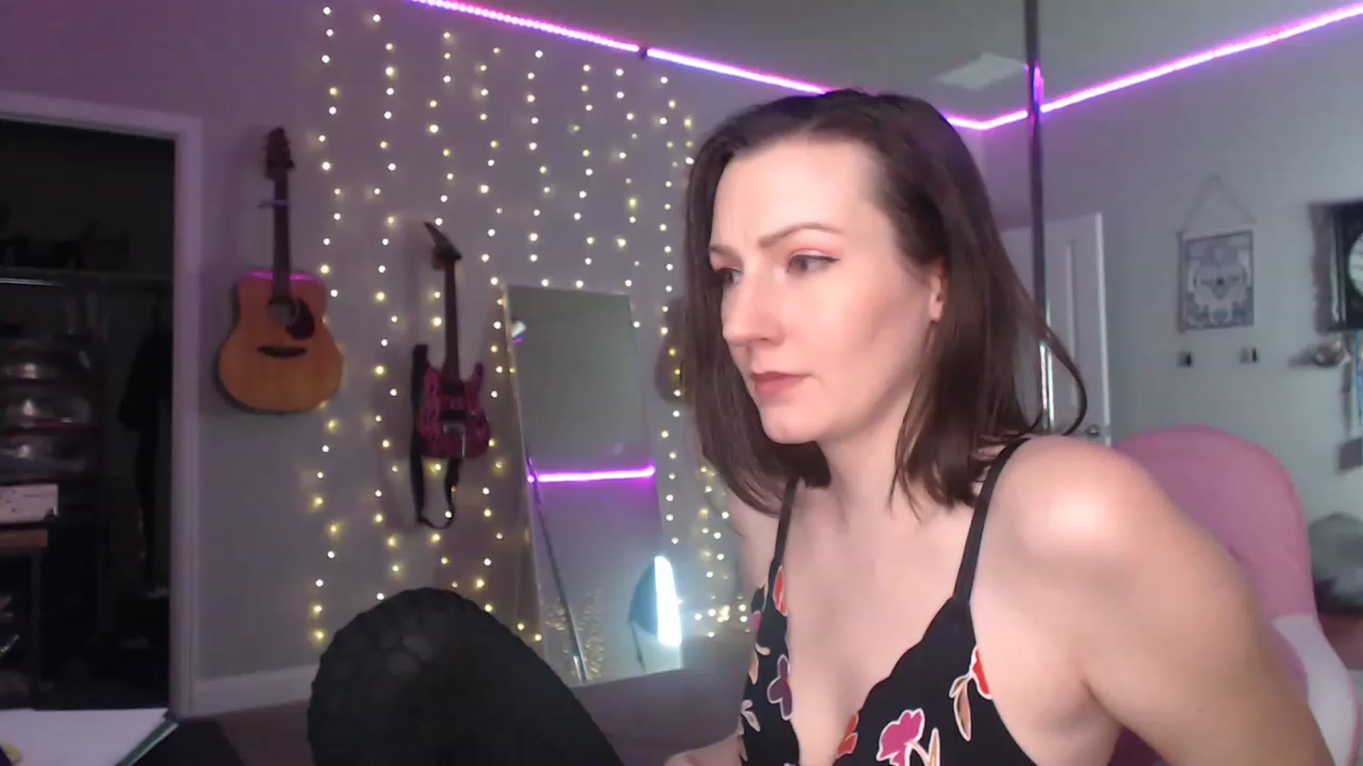 Gallery image thumbnail from MeredithBae's myfreecams stream on, 01/03/2023, 06:19 image 10 of 20