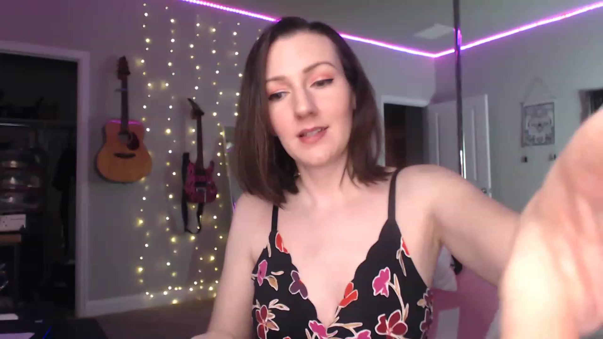 Gallery image thumbnail from MeredithBae's myfreecams stream on, 01/03/2023, 06:19 image 15 of 20