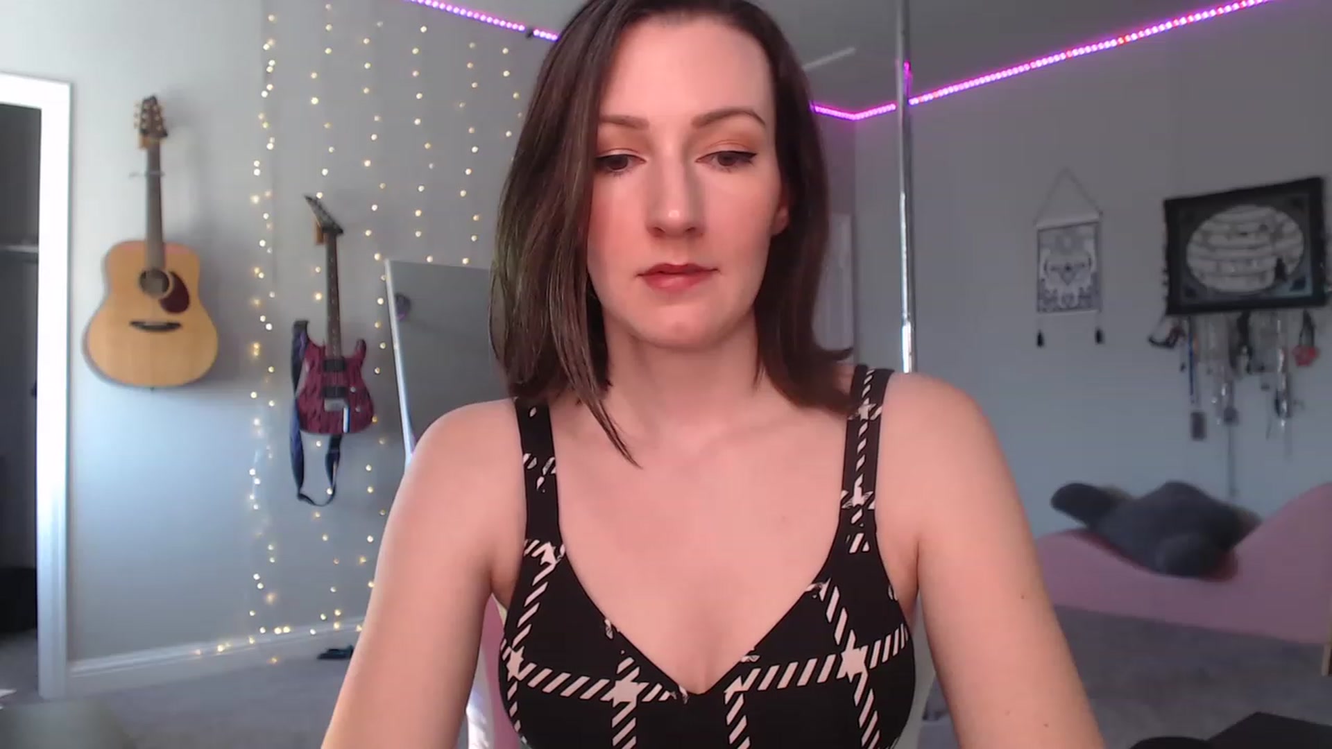 Gallery image thumbnail from MeredithBae's myfreecams stream on, 01/08/2023, 22:32 image 7 of 20