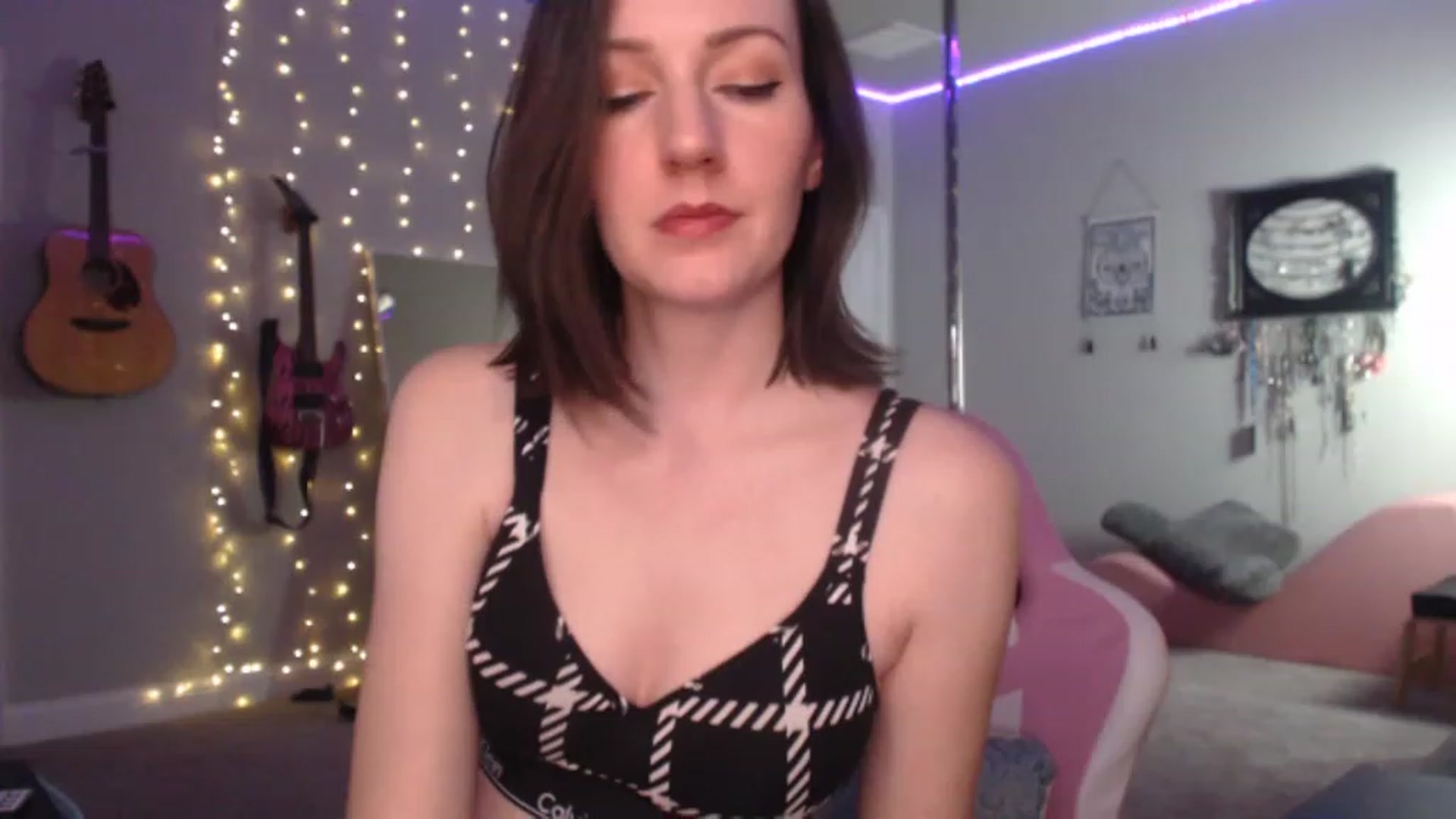 Gallery image thumbnail from MeredithBae's myfreecams stream on, 01/09/2023, 06:21 image 5 of 20