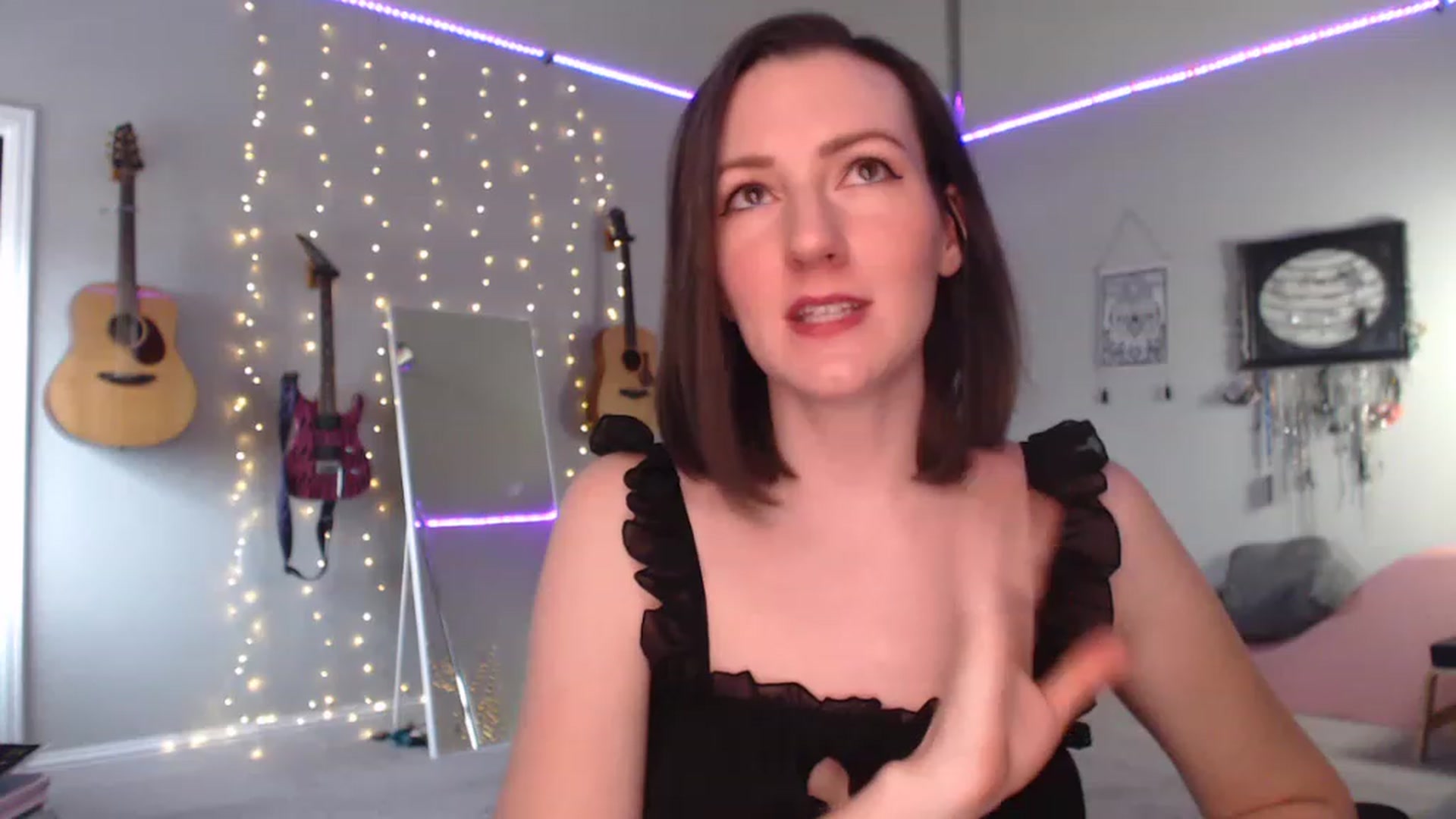 Gallery image thumbnail from MeredithBae's myfreecams stream on, 01/16/2023, 22:16 image 10 of 20