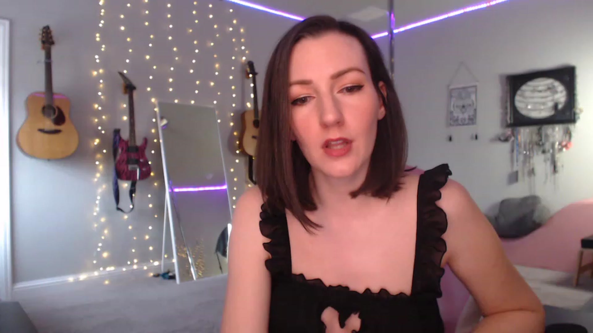 Gallery image thumbnail from MeredithBae's myfreecams stream on, 01/16/2023, 22:16 image 3 of 20
