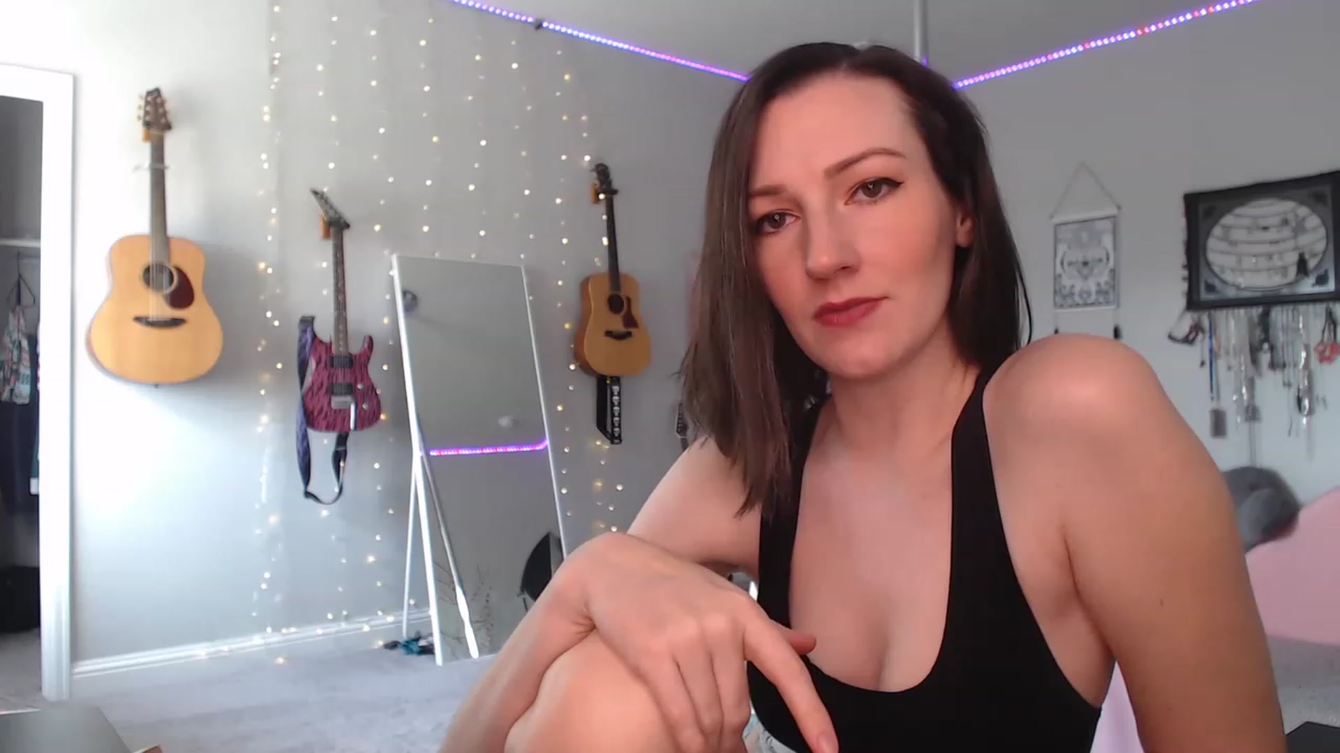 Gallery image thumbnail from MeredithBae's myfreecams stream on, 01/17/2023, 21:19 image 3 of 20