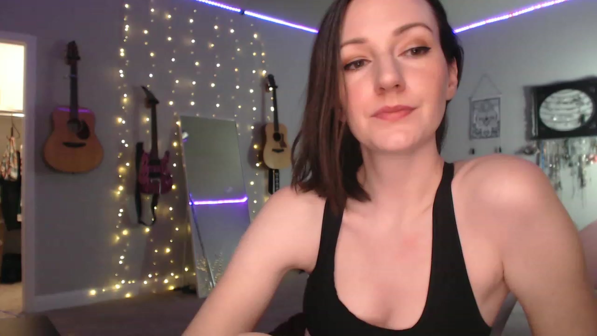 Gallery image thumbnail from MeredithBae's myfreecams stream on, 01/18/2023, 05:19 image 10 of 20