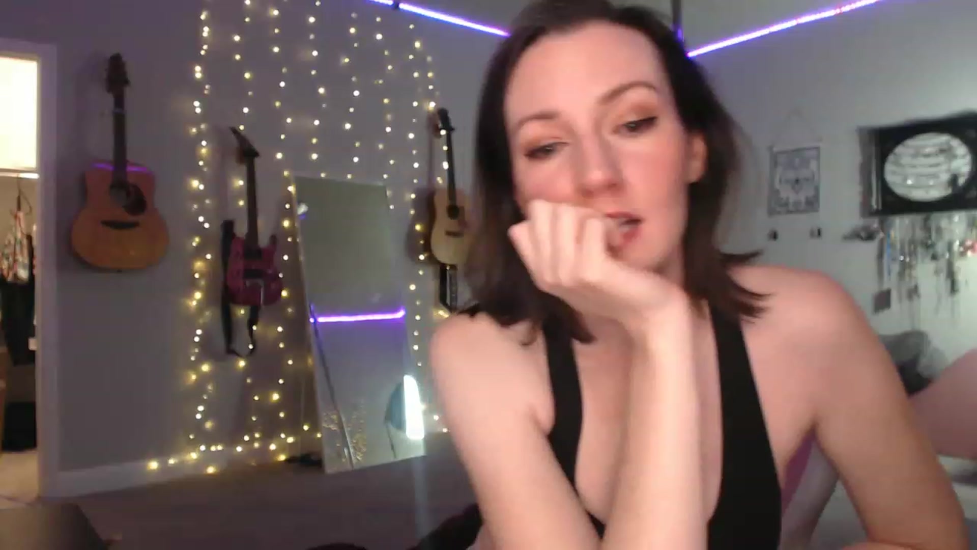 Gallery image thumbnail from MeredithBae's myfreecams stream on, 01/18/2023, 05:19 image 19 of 20