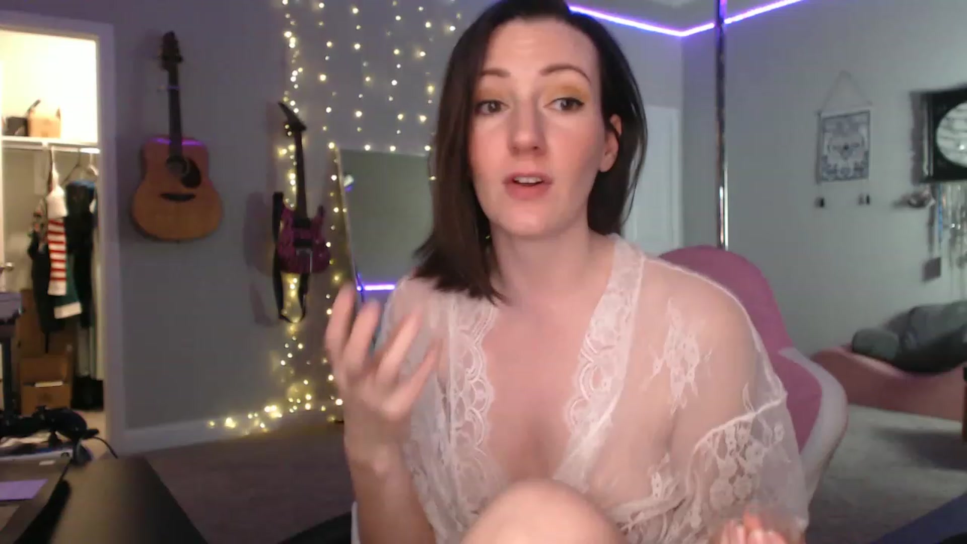 Gallery image thumbnail from MeredithBae's myfreecams stream on, 01/27/2023, 07:48 image 8 of 20