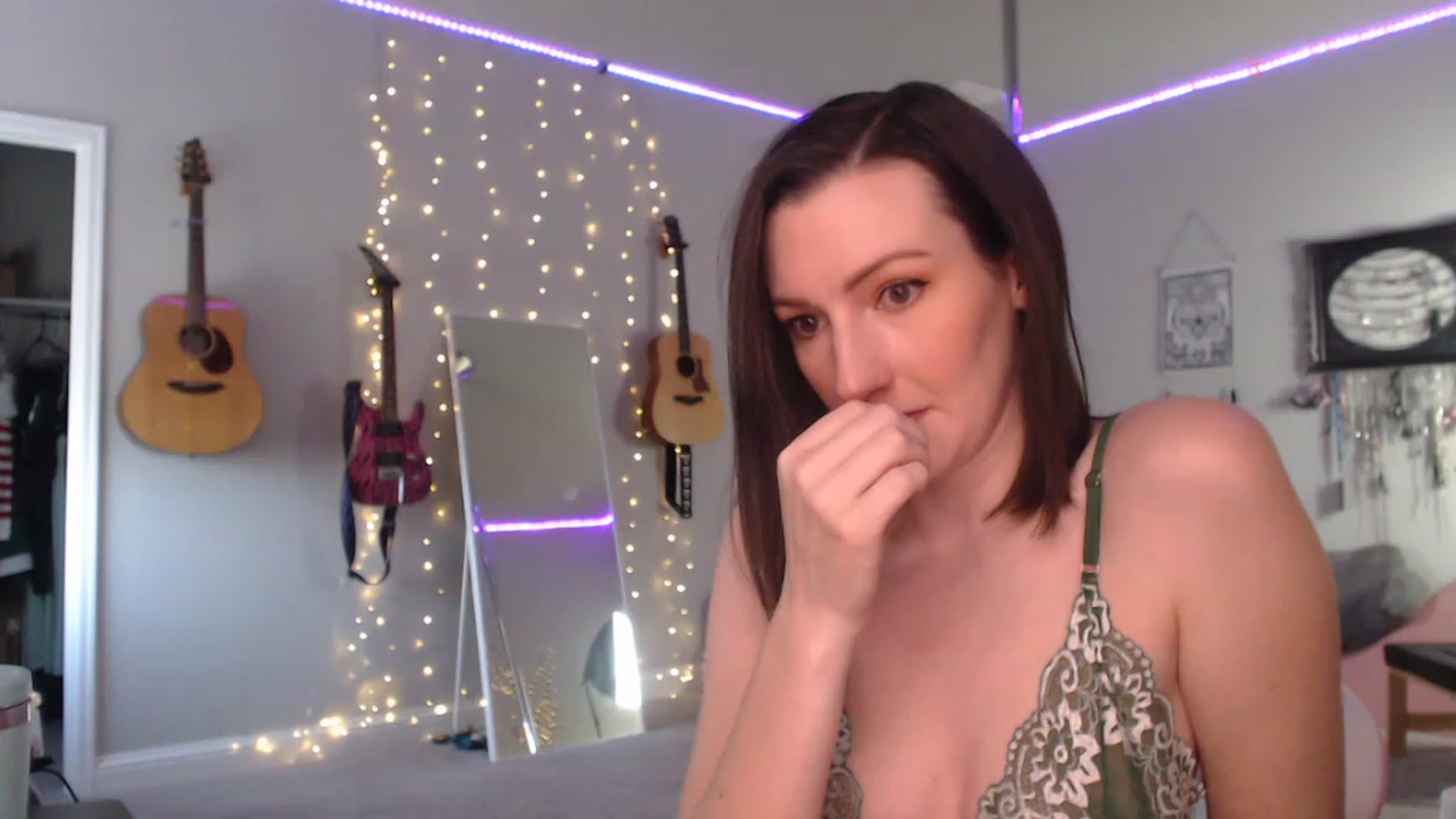 Gallery image thumbnail from MeredithBae's myfreecams stream on, 01/27/2023, 23:17 image 17 of 20