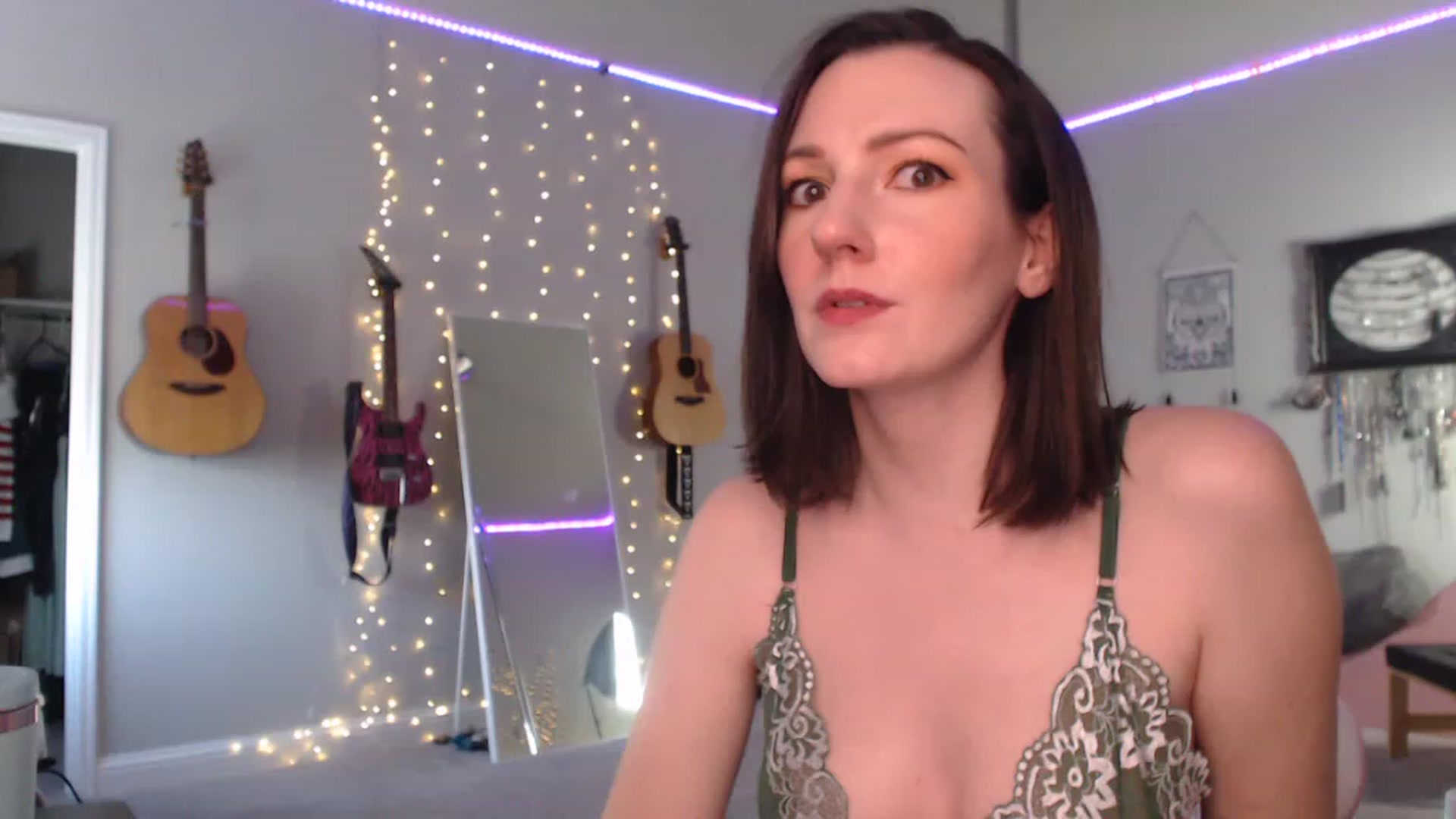 Gallery image thumbnail from MeredithBae's myfreecams stream on, 01/27/2023, 23:17 image 15 of 20