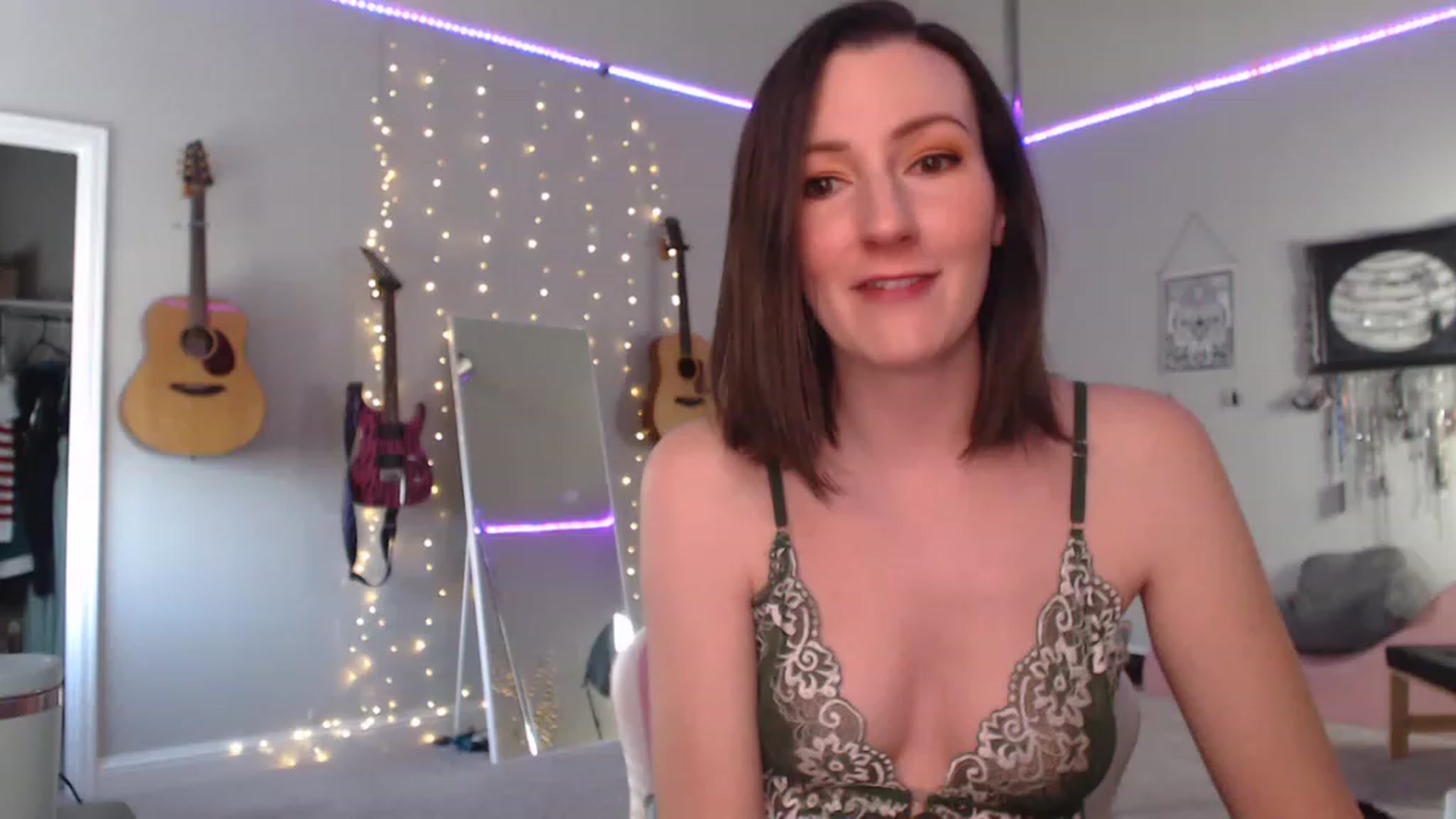 Gallery image thumbnail from MeredithBae's myfreecams stream on, 01/27/2023, 23:17 image 8 of 20