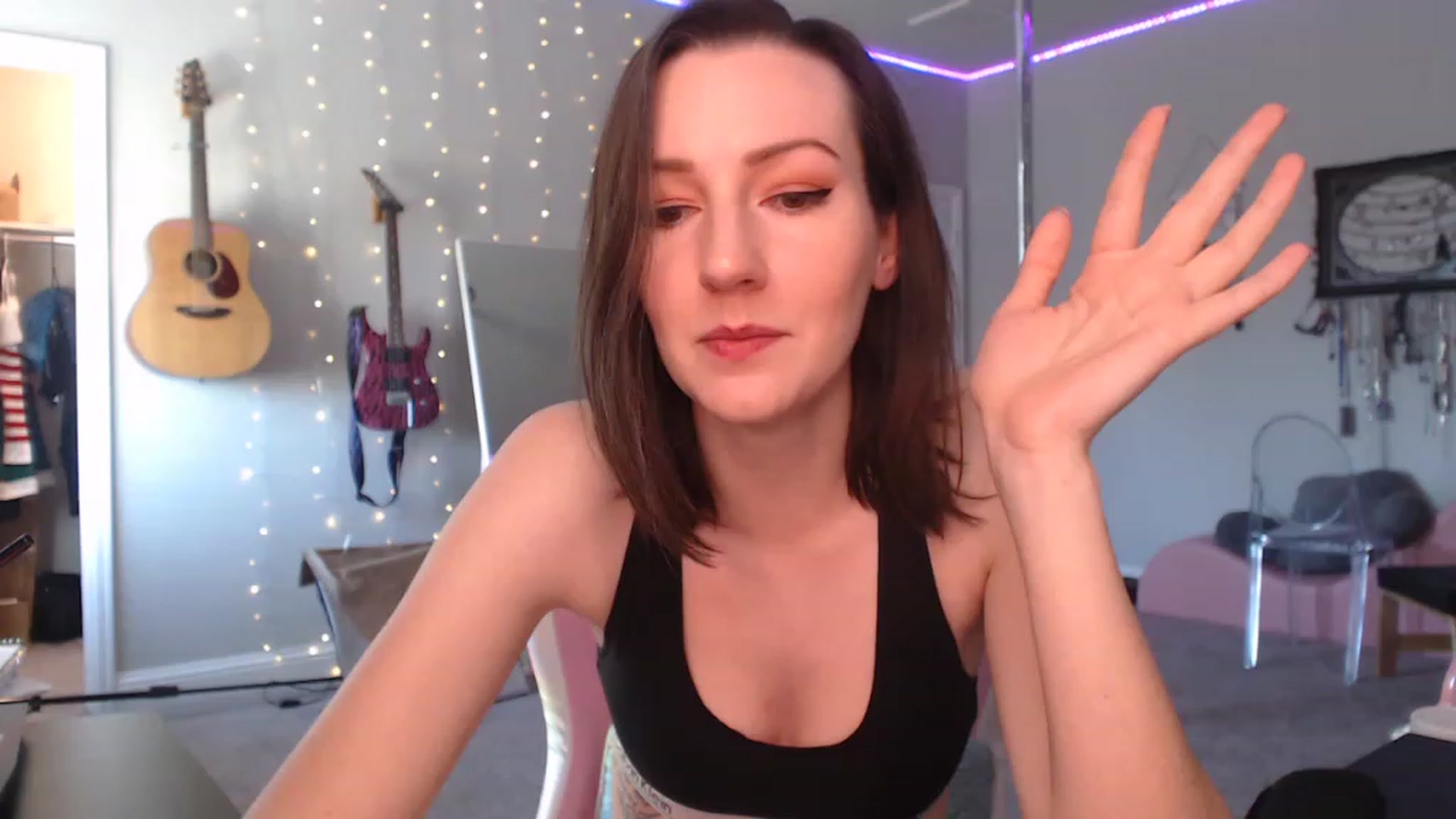 Gallery image thumbnail from MeredithBae's myfreecams stream on, 02/17/2023, 23:26 image 3 of 20