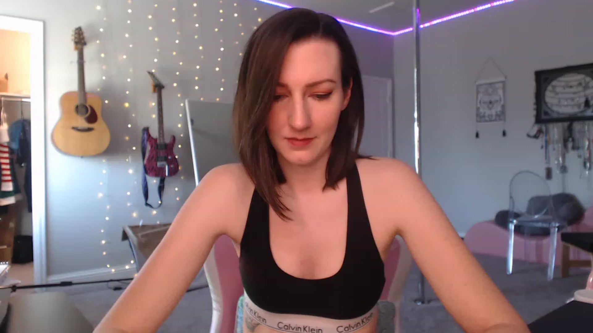 Gallery image thumbnail from MeredithBae's myfreecams stream on, 02/17/2023, 23:26 image 6 of 20