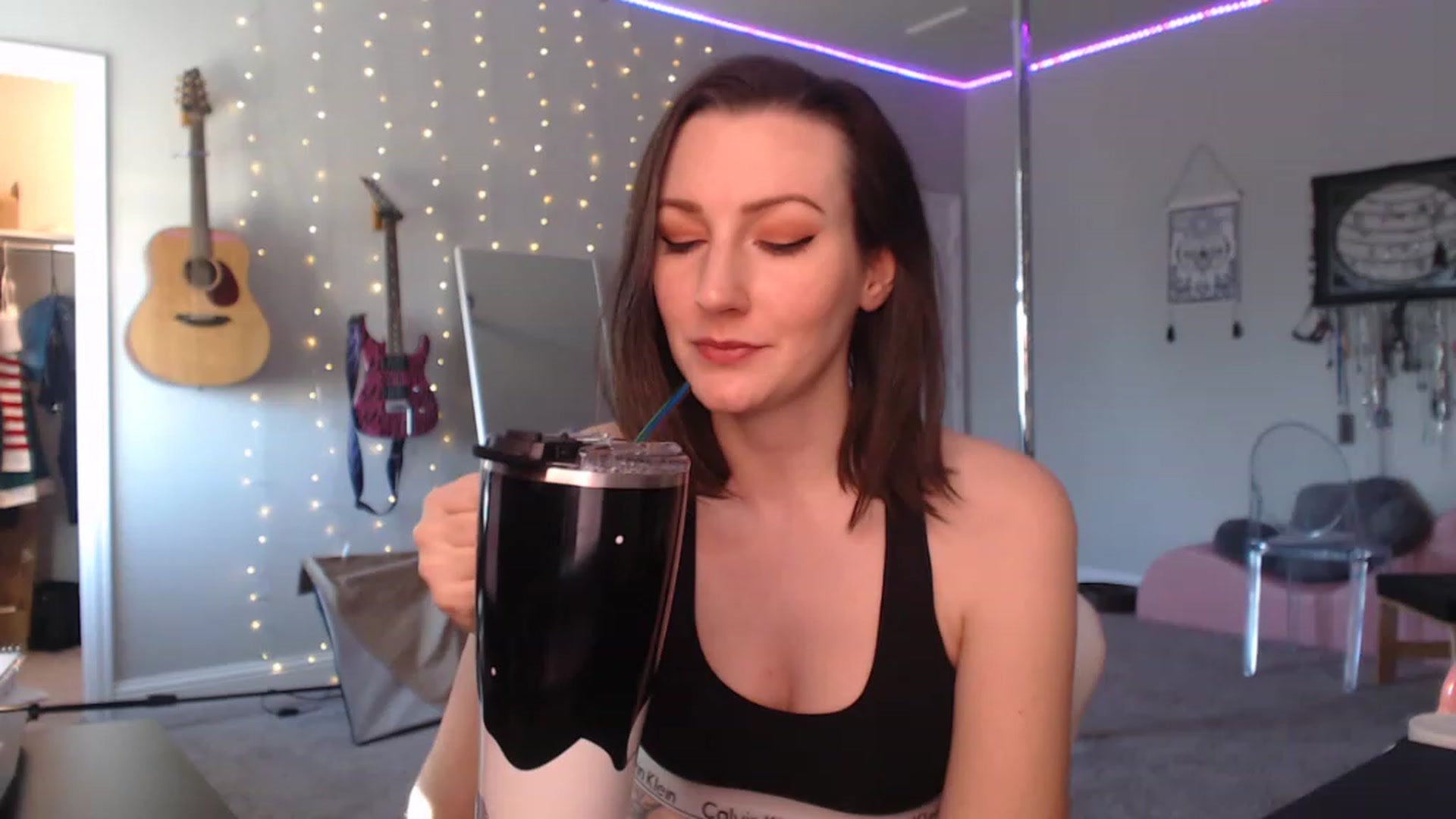 Gallery image thumbnail from MeredithBae's myfreecams stream on, 02/17/2023, 23:26 image 9 of 20