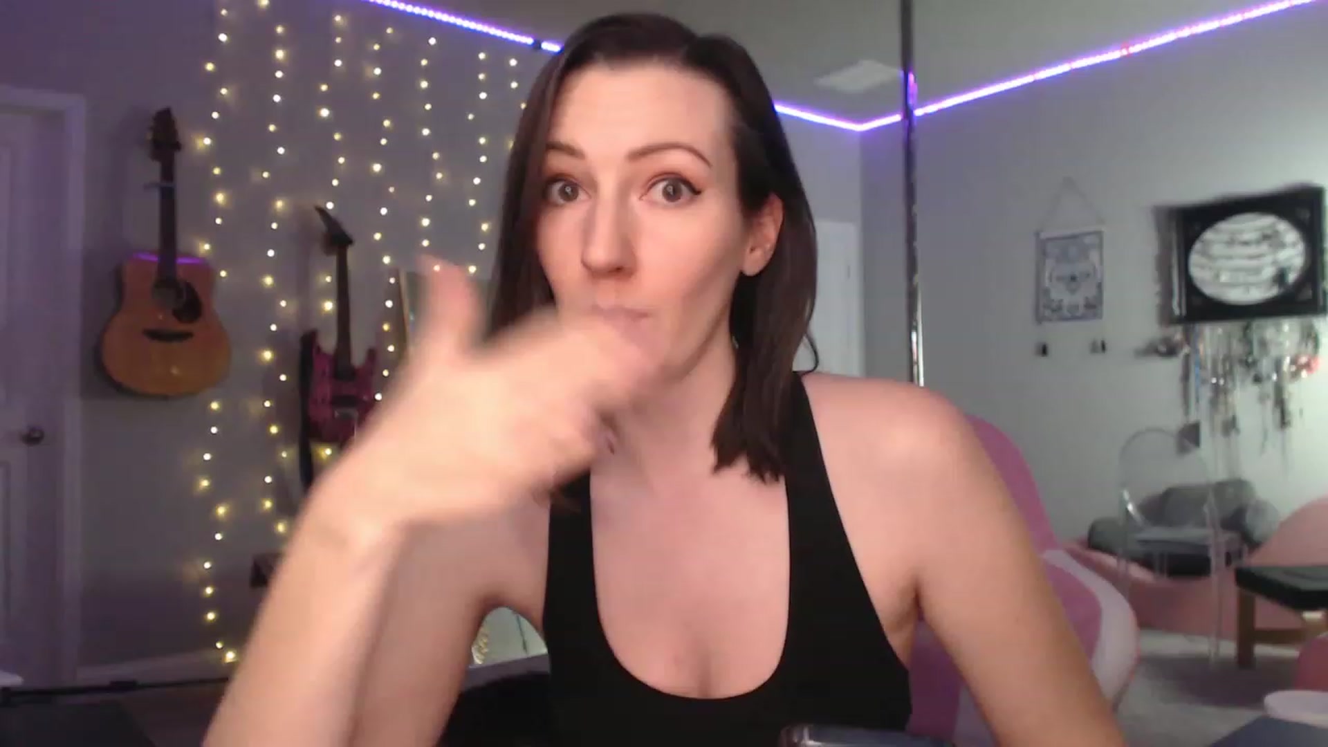 Gallery image thumbnail from MeredithBae's myfreecams stream on, 02/18/2023, 03:07 image 2 of 20