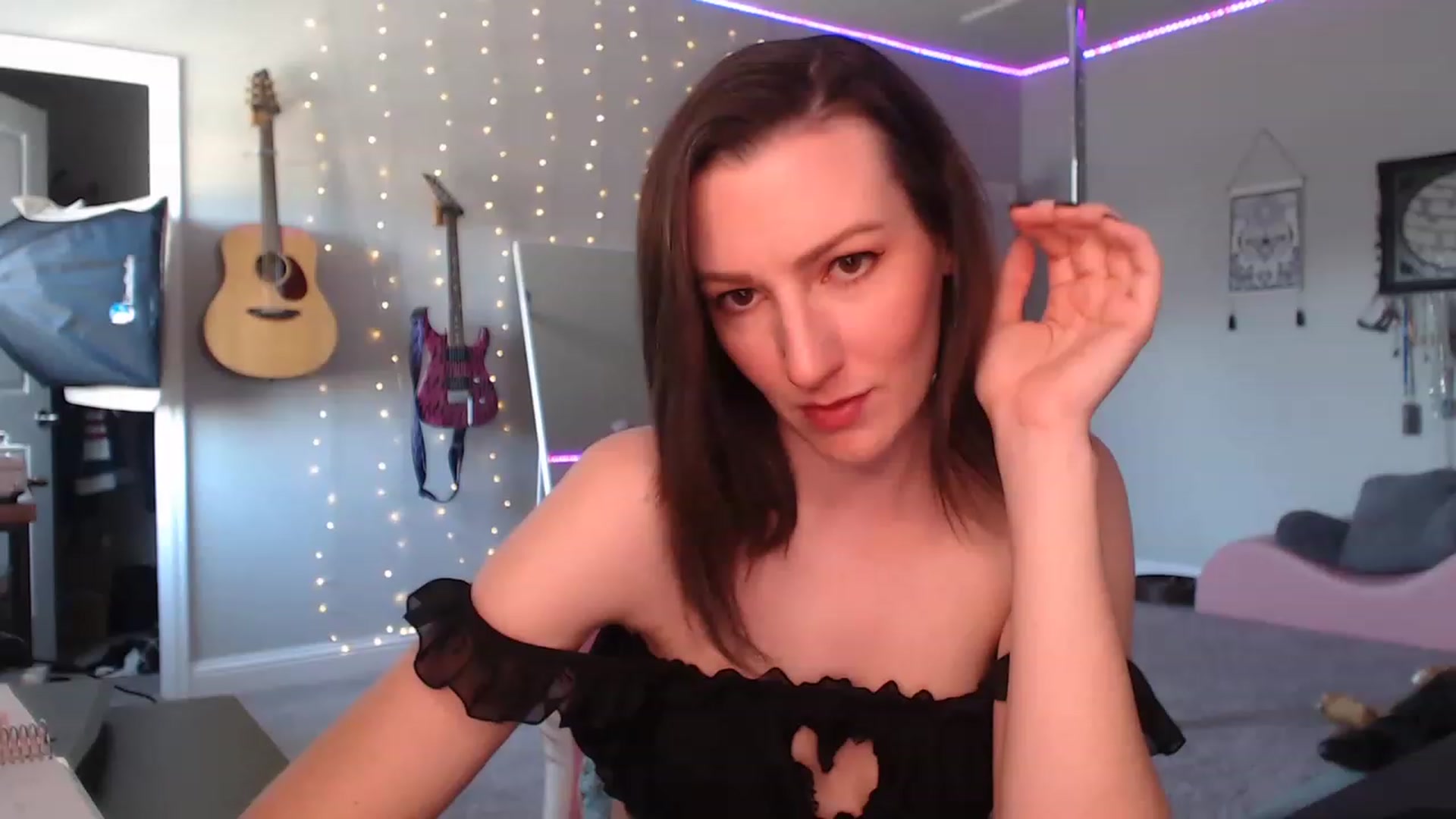 Gallery image thumbnail from MeredithBae's myfreecams stream on, 03/15/2023, 22:42 image 18 of 20