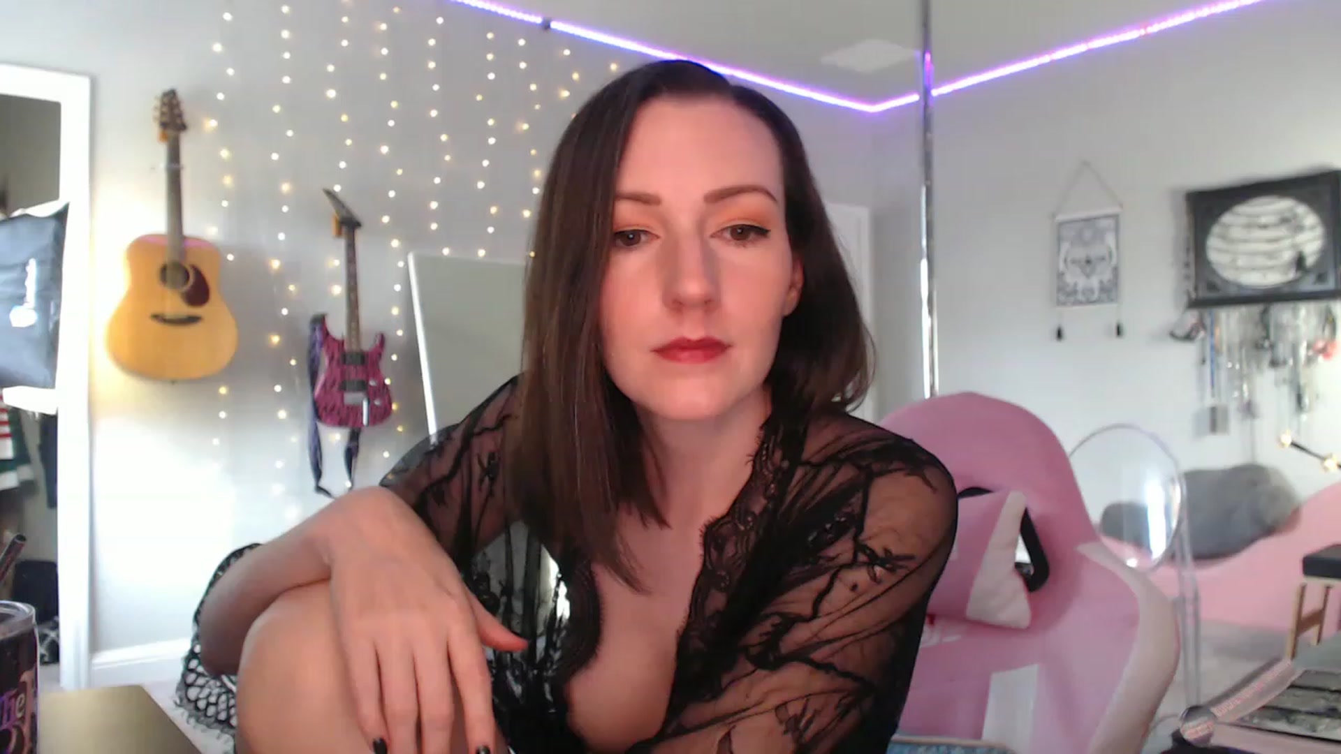 Gallery image thumbnail from MeredithBae's myfreecams stream on, 03/16/2023, 21:54 image 2 of 20