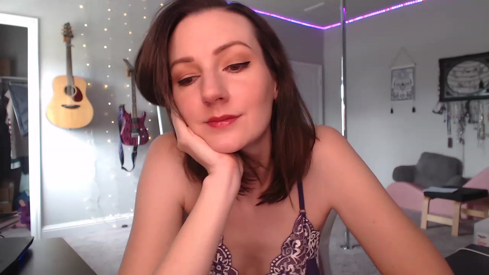Gallery image thumbnail from MeredithBae's myfreecams stream on, 06/04/2023, 21:14 image 9 of 20