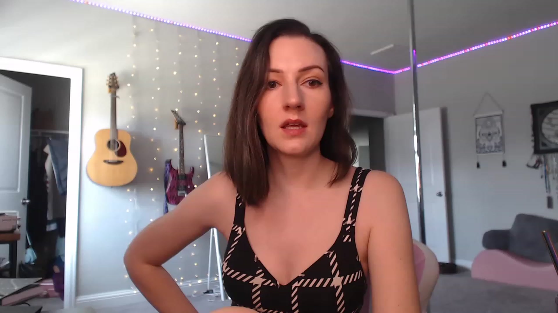 Gallery image thumbnail from MeredithBae's myfreecams stream on, 06/09/2023, 20:28 image 10 of 20