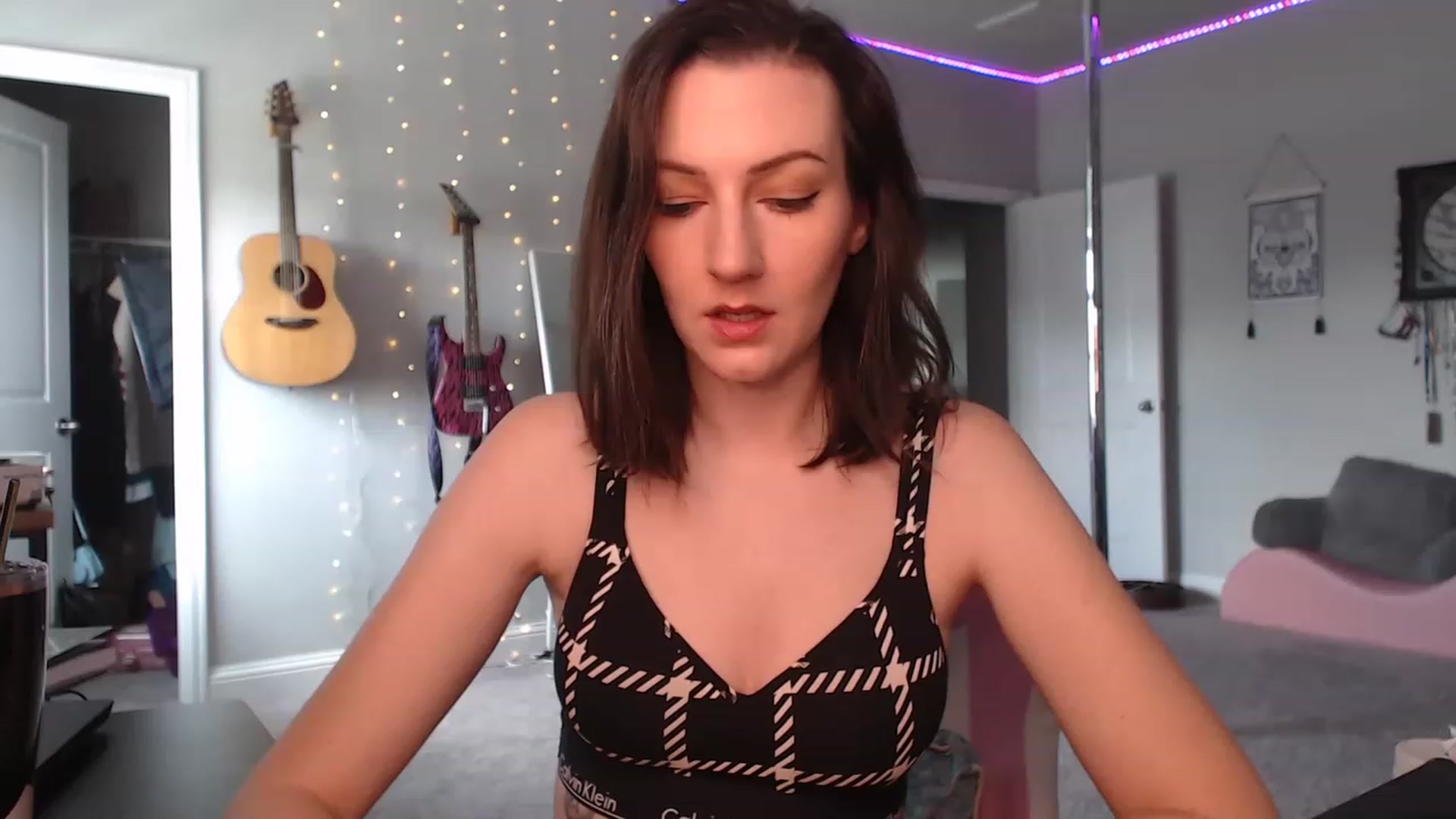 Gallery image thumbnail from MeredithBae's myfreecams stream on, 06/09/2023, 20:28 image 1 of 20