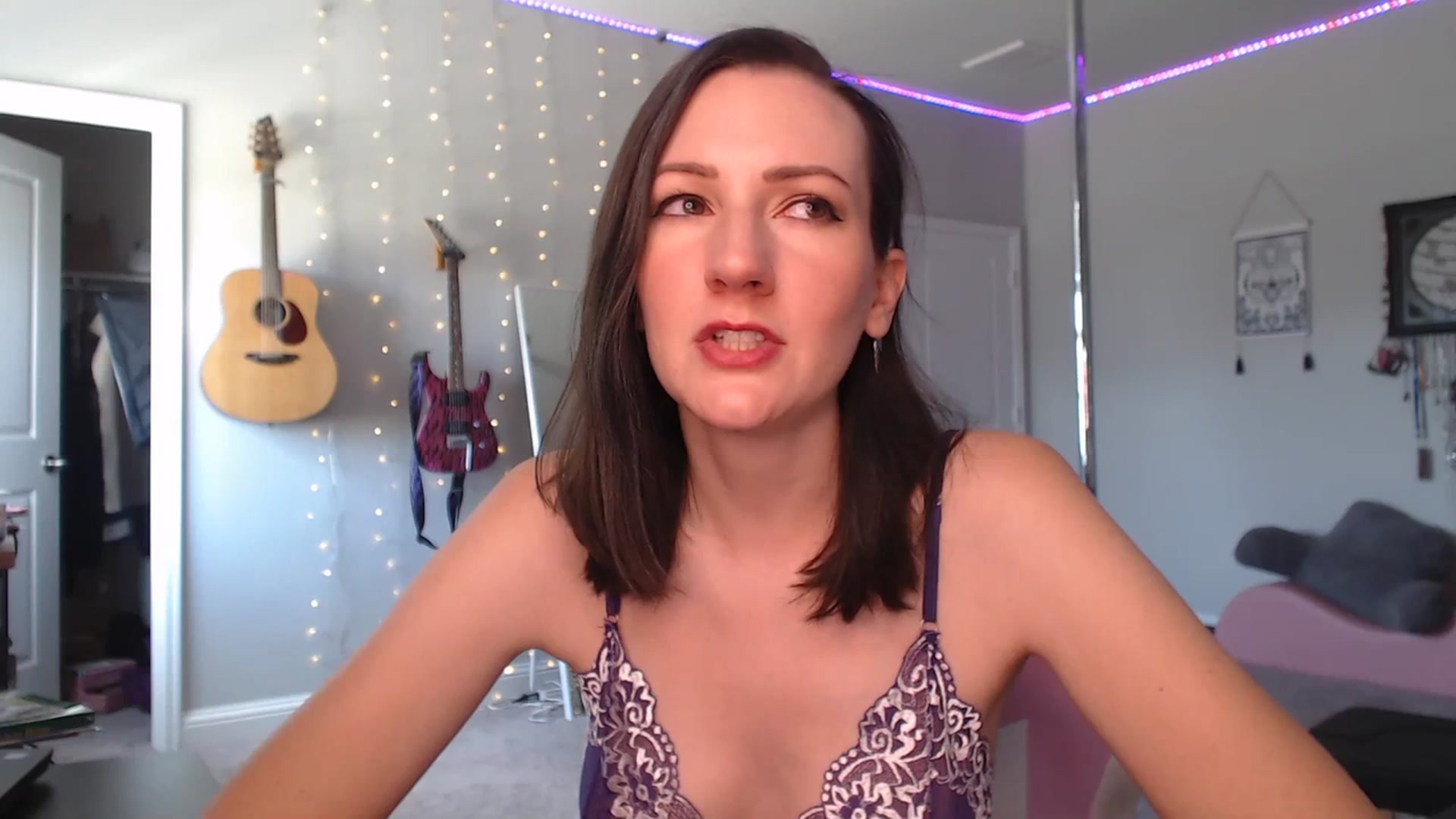 Gallery image thumbnail from MeredithBae's myfreecams stream on, 07/10/2023, 21:58 image 17 of 20
