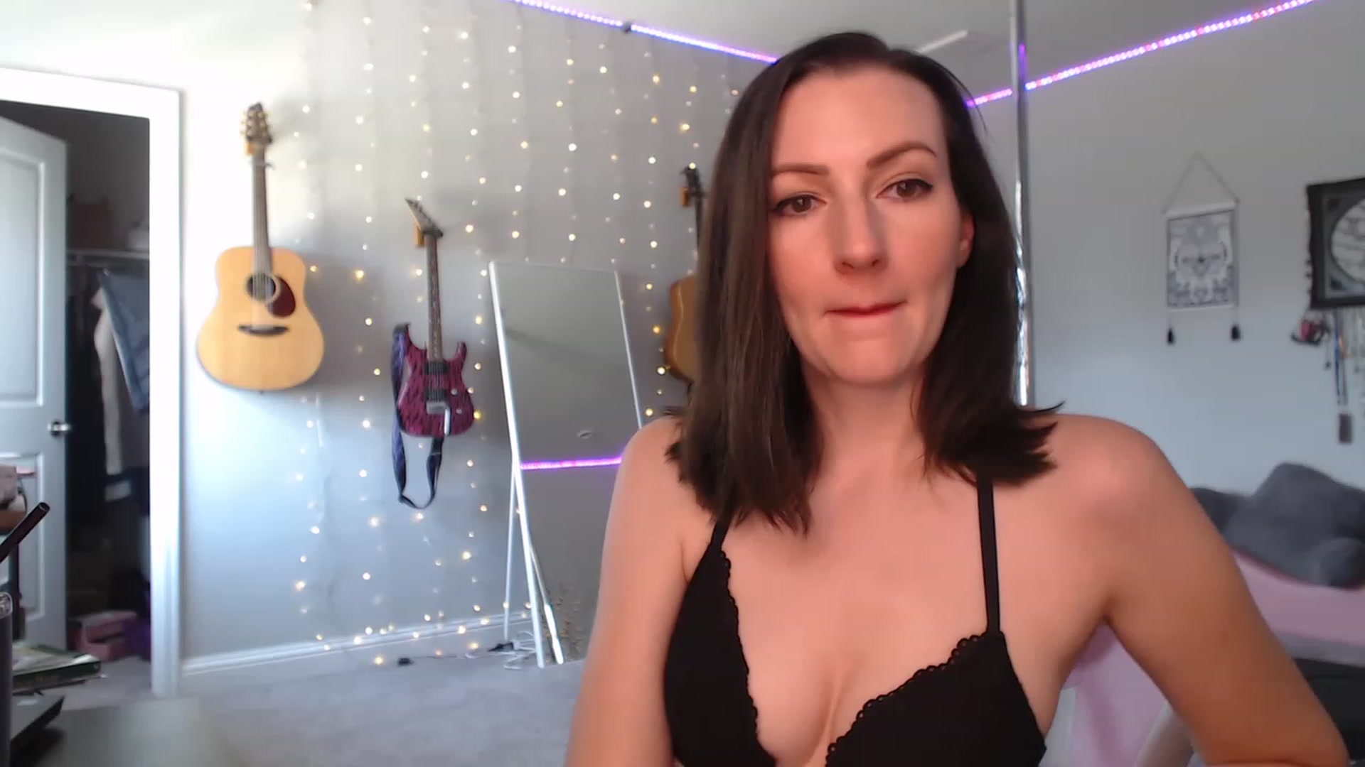 Gallery image thumbnail from MeredithBae's myfreecams stream on, 07/15/2023, 20:57 image 19 of 20