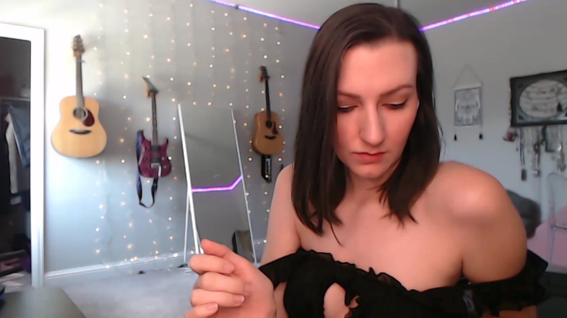 Gallery image thumbnail from MeredithBae's myfreecams stream on, 07/19/2023, 19:20 image 15 of 20