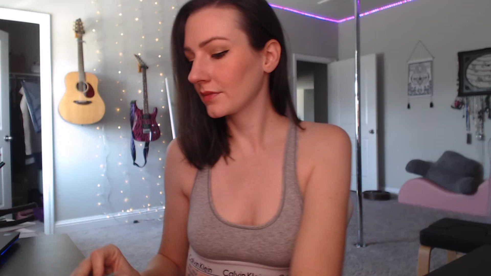 Gallery image thumbnail from MeredithBae's myfreecams stream on, 07/20/2023, 17:22 image 17 of 20