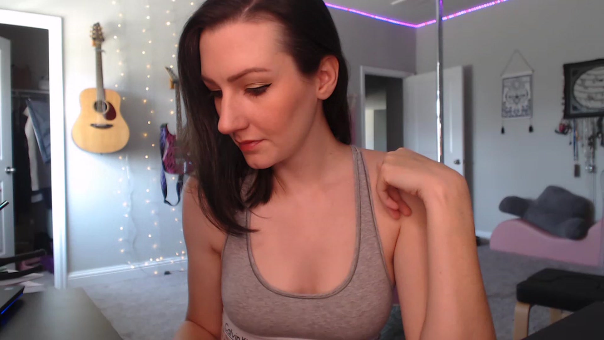 Gallery image thumbnail from MeredithBae's myfreecams stream on, 07/20/2023, 17:22 image 19 of 20