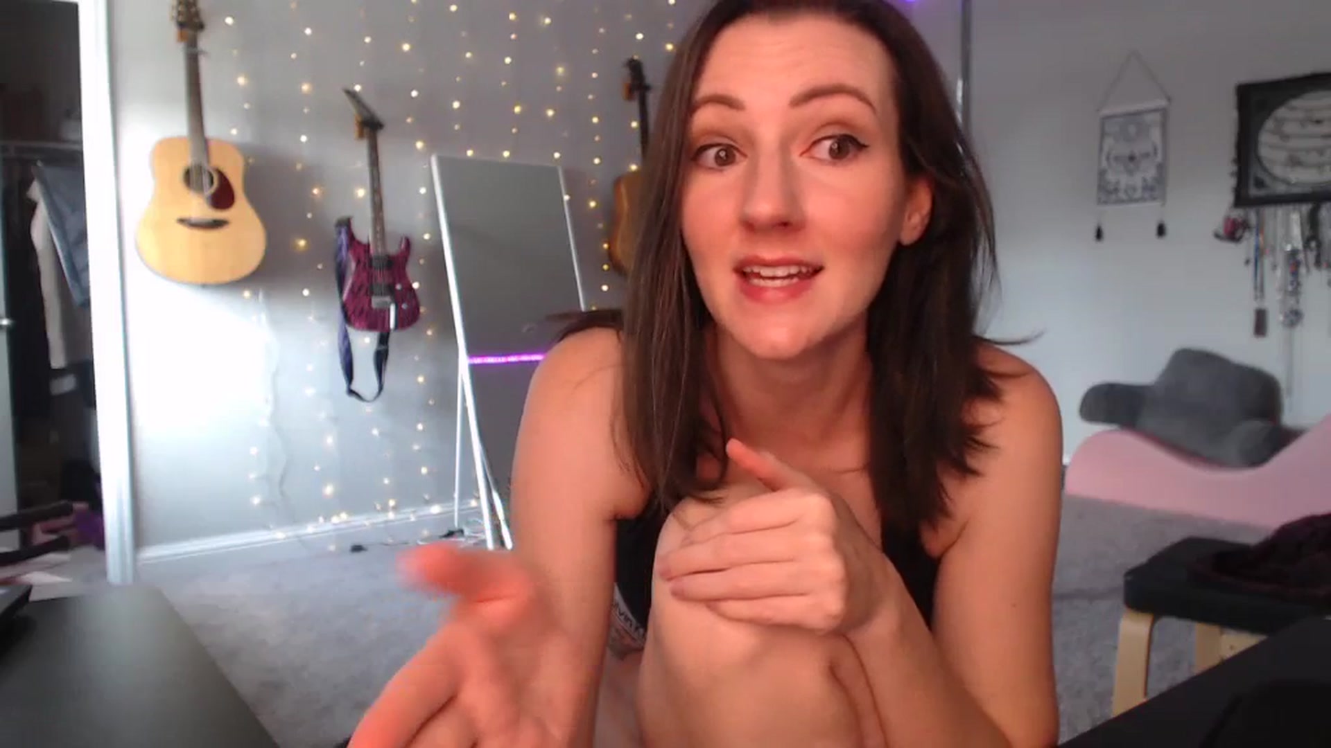 Gallery image thumbnail from MeredithBae's myfreecams stream on, 07/22/2023, 18:57 image 9 of 20