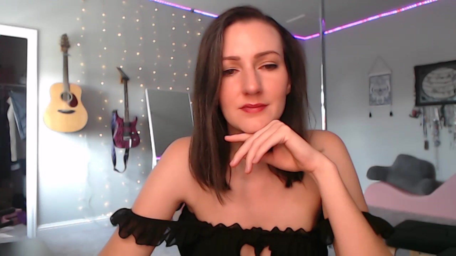 Gallery image thumbnail from MeredithBae's myfreecams stream on, 07/23/2023, 18:14 image 13 of 20