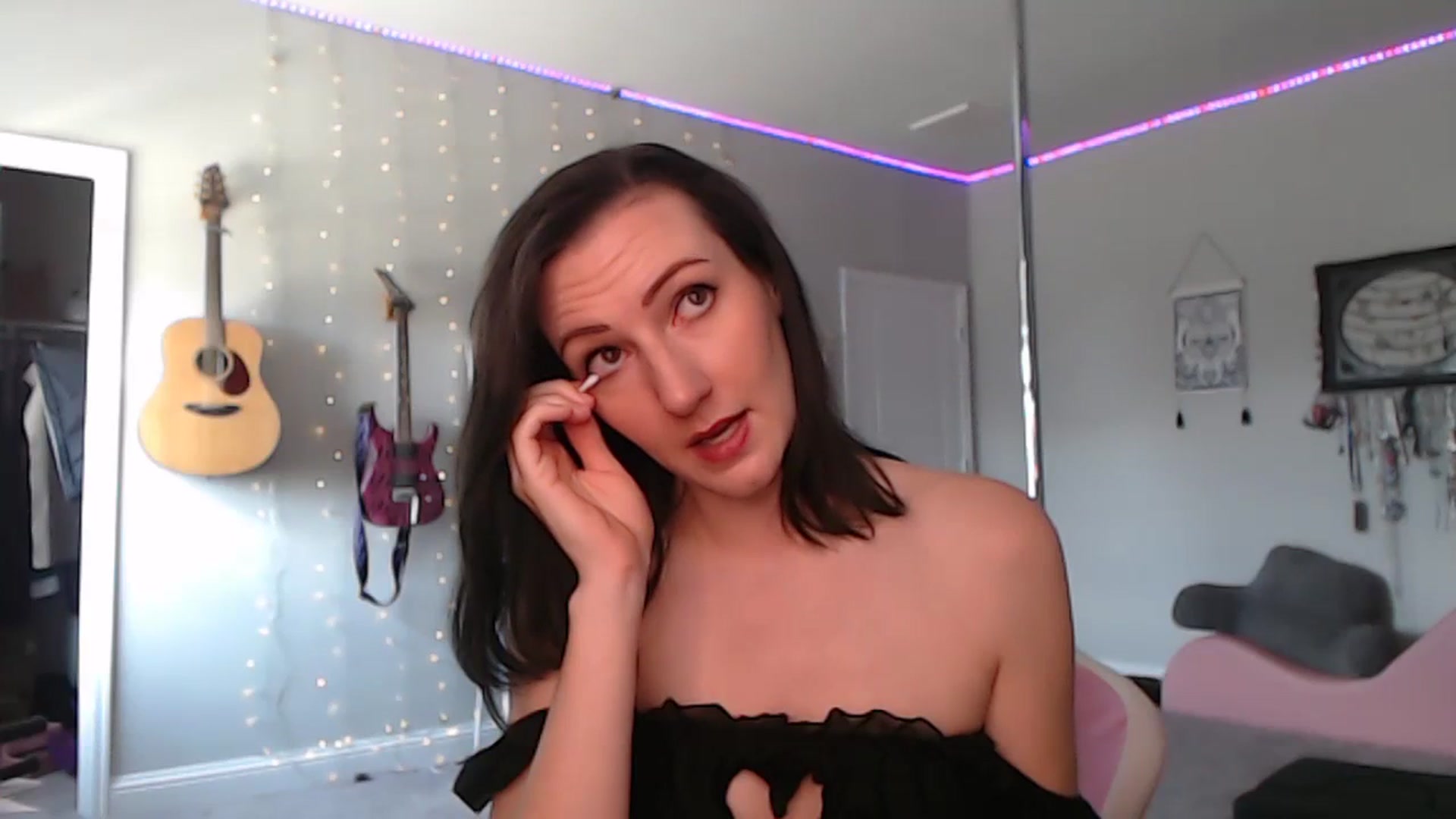 Gallery image thumbnail from MeredithBae's myfreecams stream on, 07/23/2023, 18:14 image 4 of 20