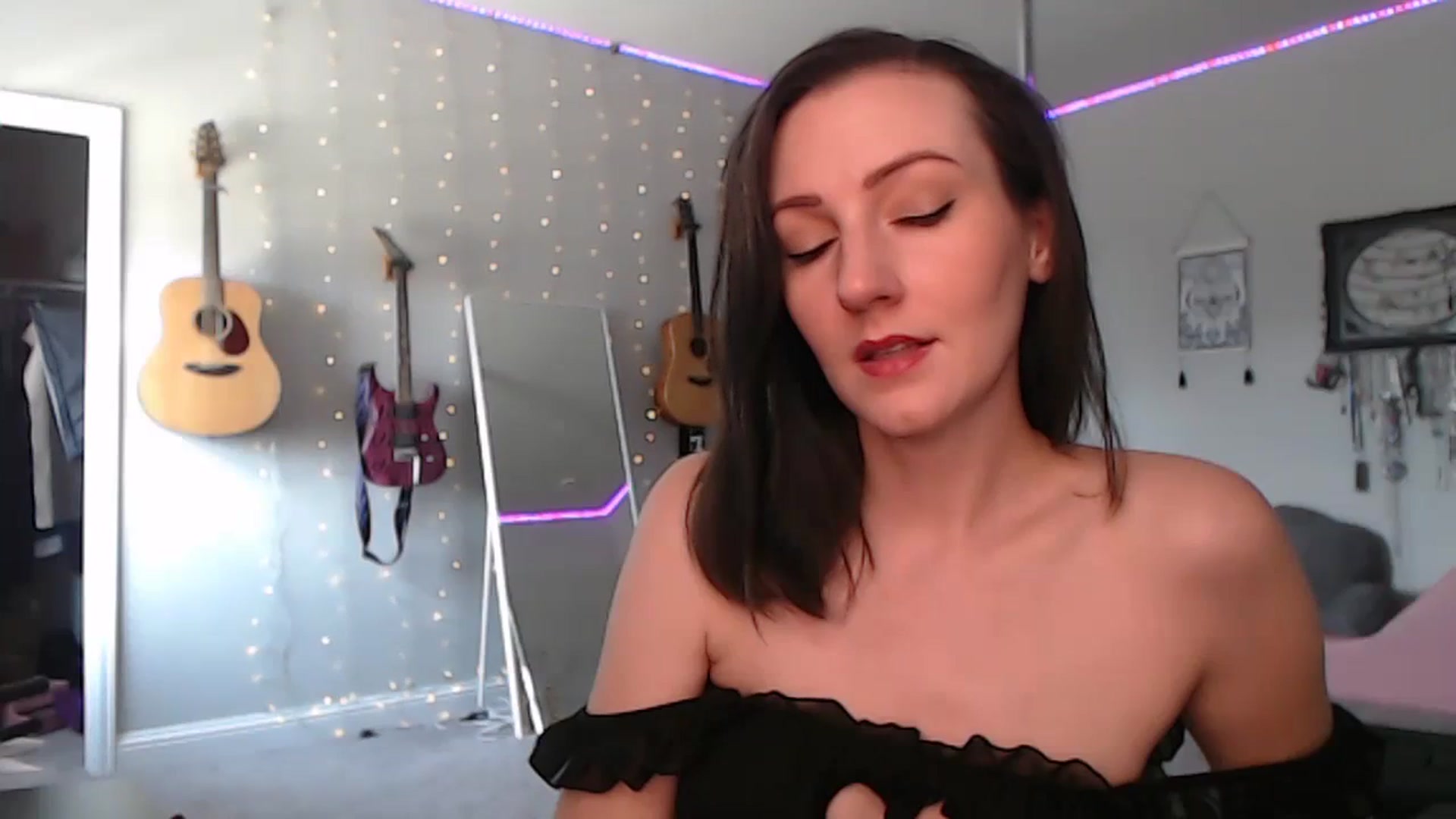 Gallery image thumbnail from MeredithBae's myfreecams stream on, 07/23/2023, 18:14 image 3 of 20