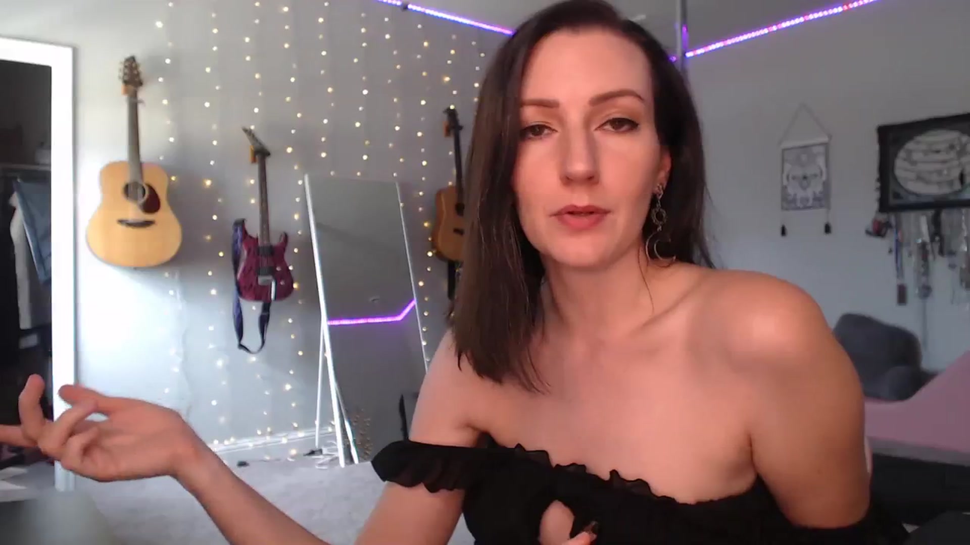 Gallery image thumbnail from MeredithBae's myfreecams stream on, 07/23/2023, 22:59 image 10 of 20