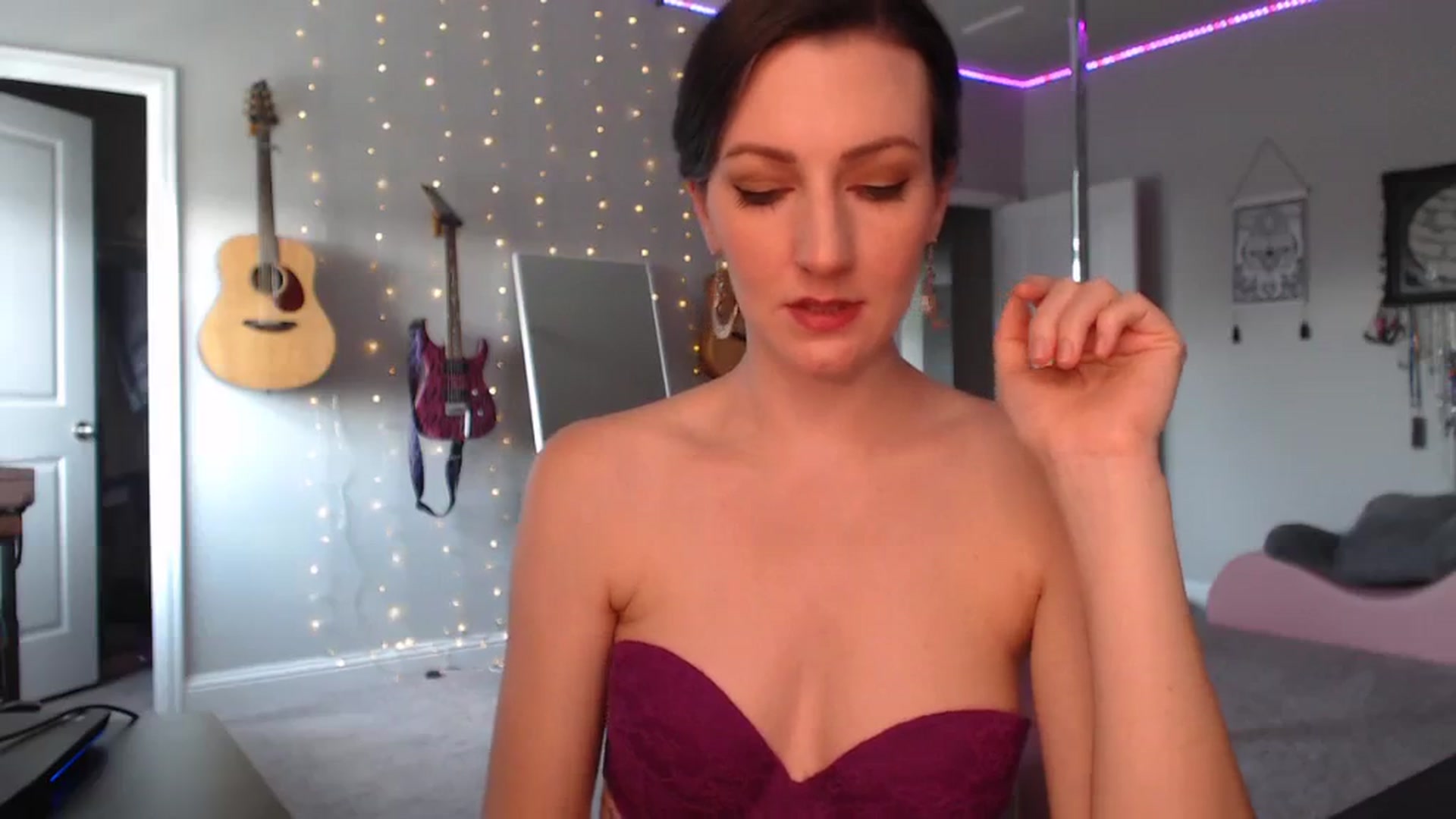 Gallery image thumbnail from MeredithBae's myfreecams stream on, 08/03/2023, 18:45 image 5 of 20