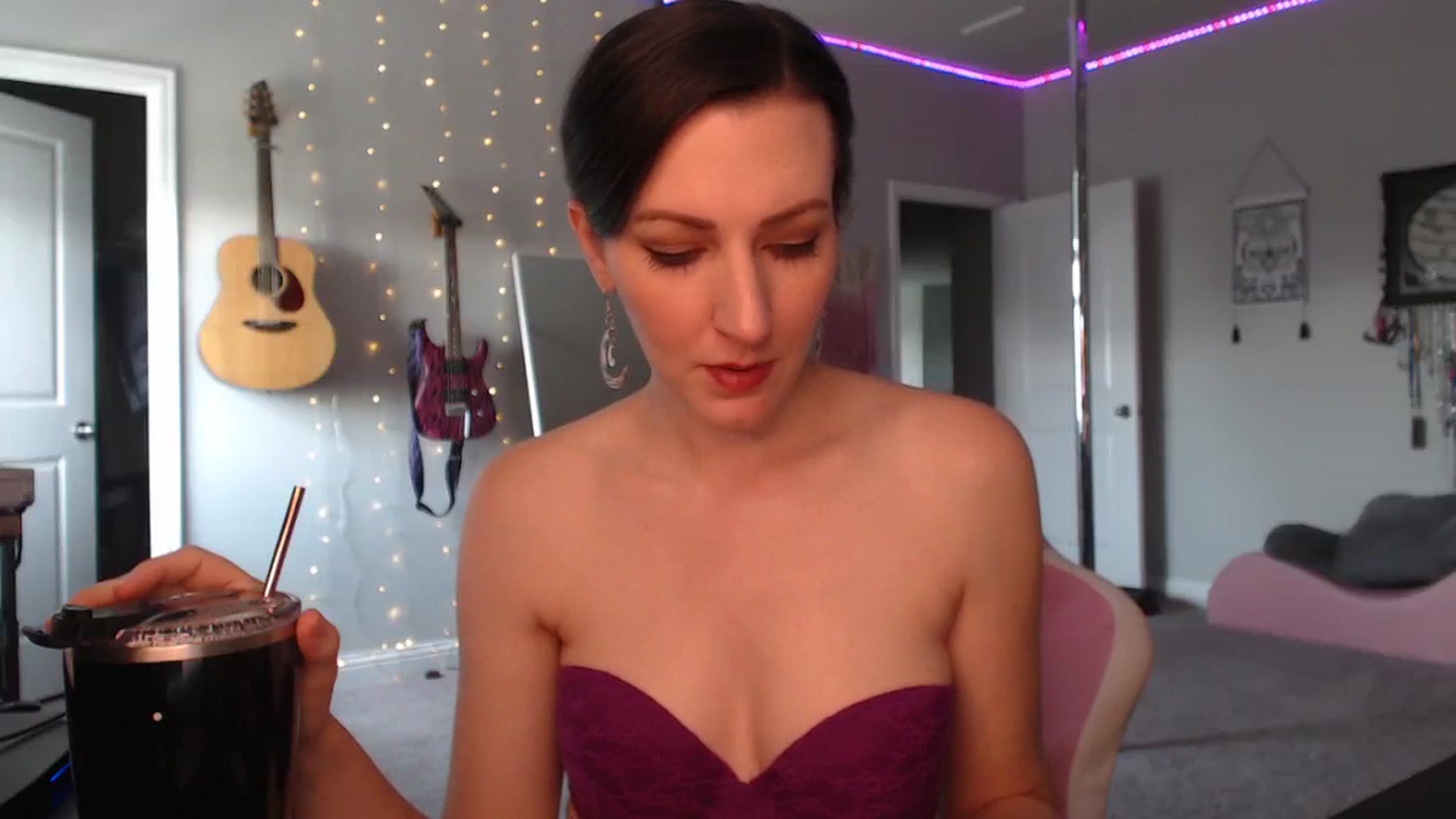 Gallery image thumbnail from MeredithBae's myfreecams stream on, 08/03/2023, 18:45 image 6 of 20
