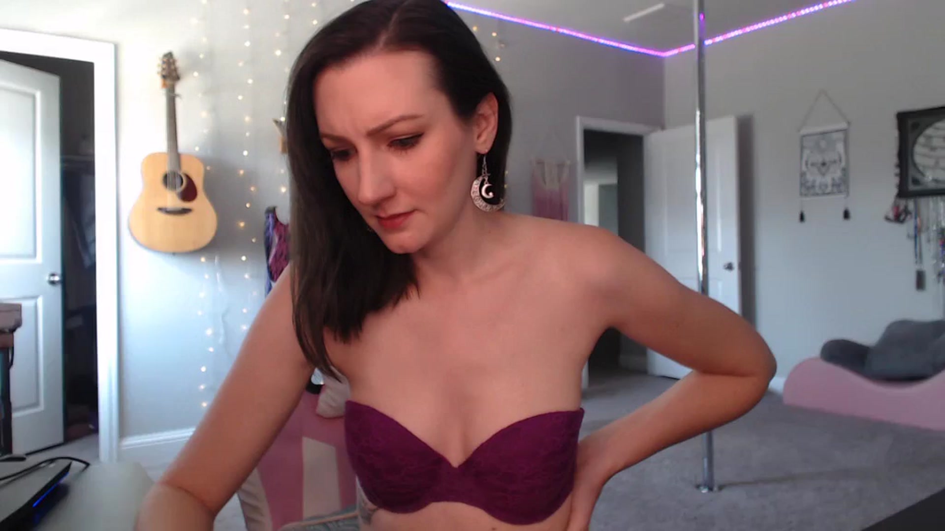 Gallery image thumbnail from MeredithBae's myfreecams stream on, 08/03/2023, 18:45 image 3 of 20